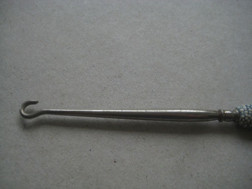 Antique Bakerlite Plastic Hafted Buttonhook - 6
