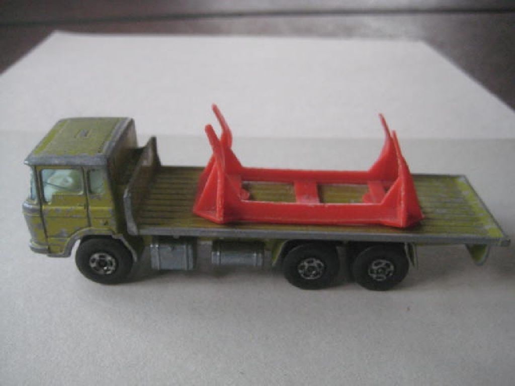 A Group of Vintage Matchbox Vehicles - 11