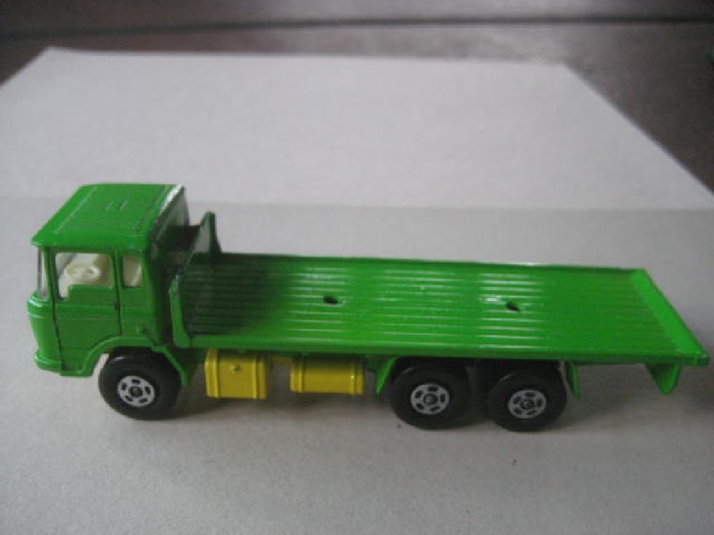 A Group of Vintage Matchbox Vehicles - 6