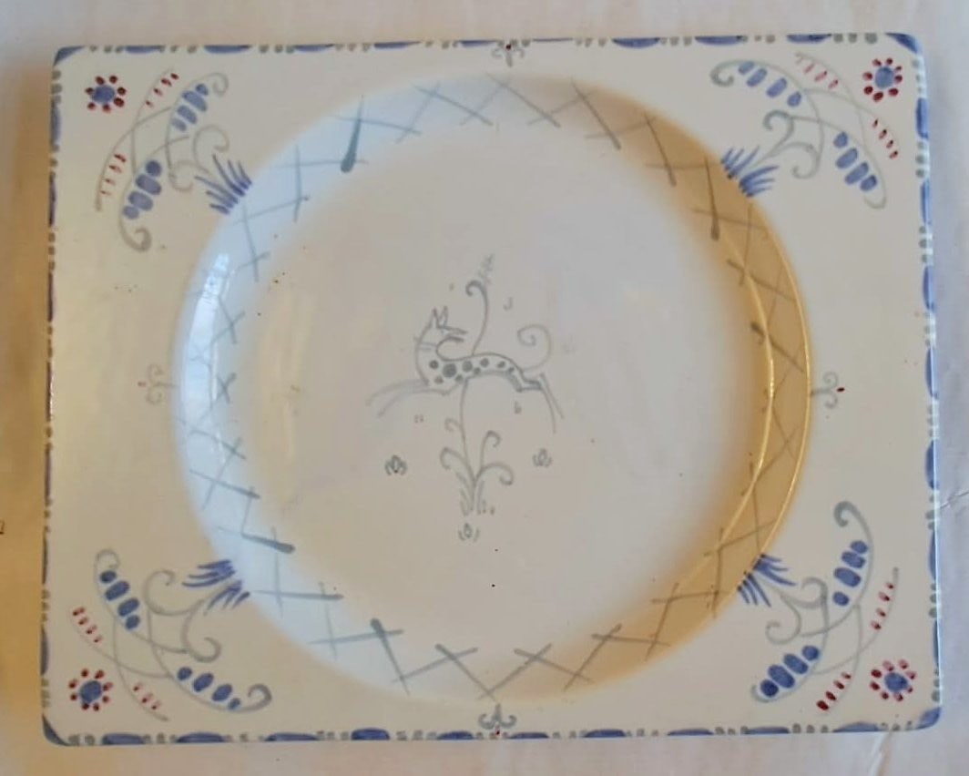 Clarice Cliff Bizarreware Ceramic Plate/Platter Designed By Gordon Forsyth c1934: Title: Clarice Cliff Bizarreware Ceramic Plate/Platter Designed By Gordon Forsyth c1934 Description: The Clarice Cliff Bizarreware Ceramic Plate, designed by Gordon Forsyth in 1934, is a lovely