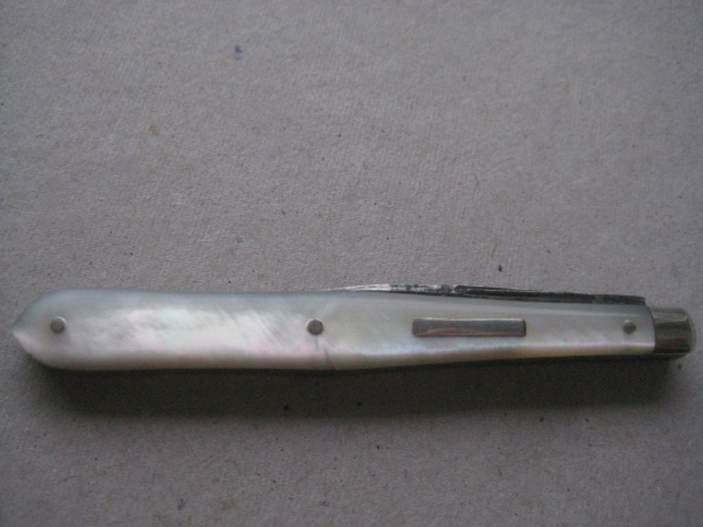 Victorian Mother of Pearl Hafted Twin Bladed Penknife - 5