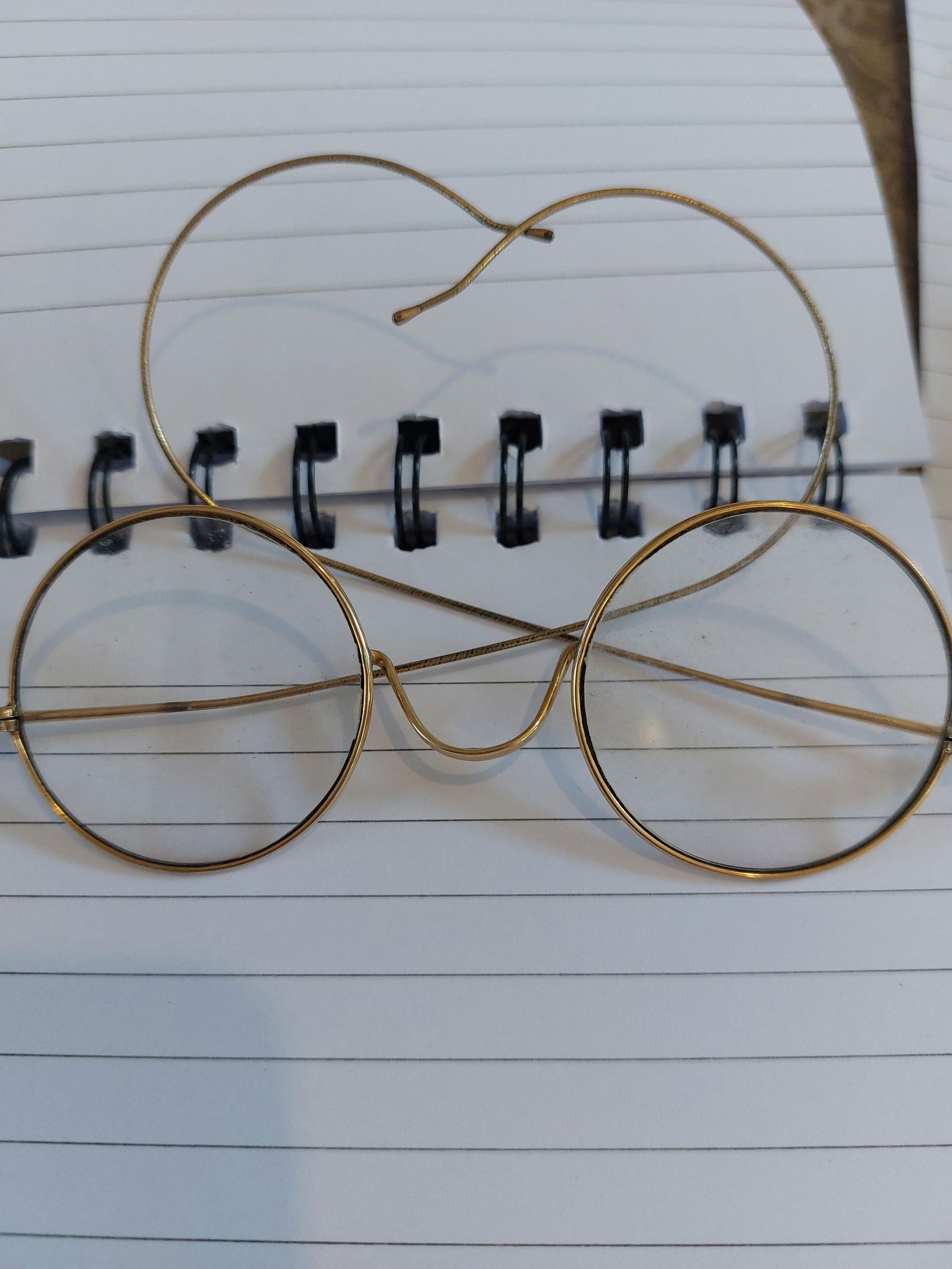 Antique Gold Spectacles: Title: Antique Gold Spectacles Description: Antique gold spectacles. Believed to be 9 ct gold but we cannot find a hallmark so we cannot guarantee this Condition: Used Delivery option: