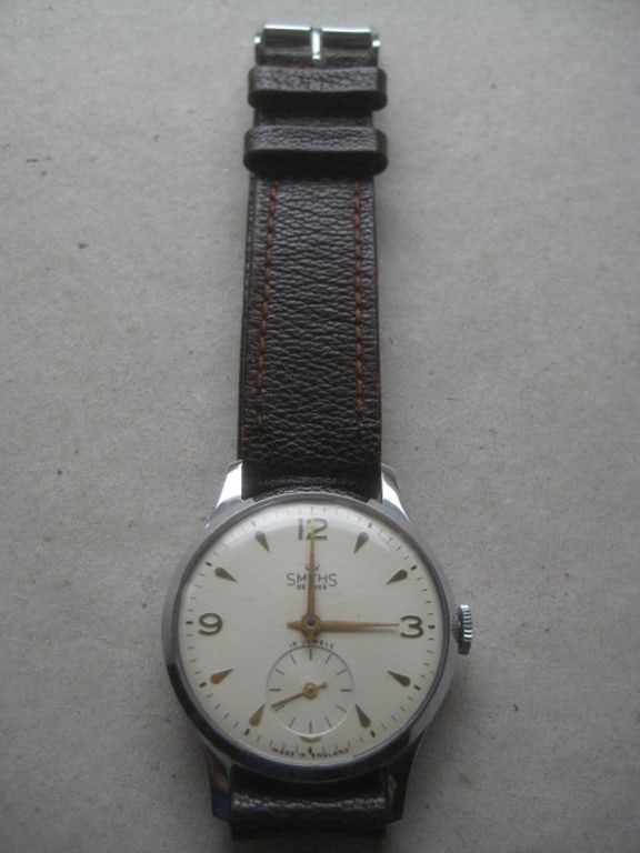 Vintage Smiths DeLuxe Gents Wrist Watch (1 of 10)