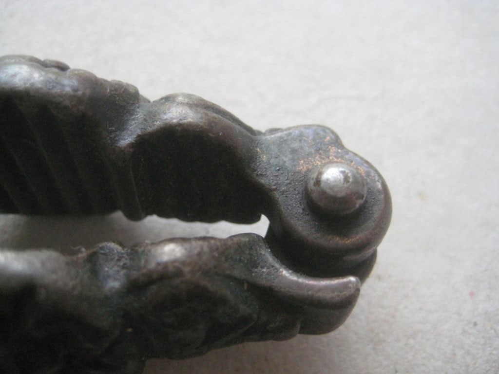 Antique Pair of Crowned Lion Head Pair of Cast Iron Nutcrackers - 7