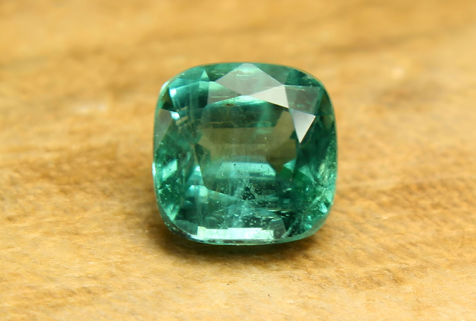 Emerald 1.13 Ct: Title: Emerald 1.13 Ct Description: Species: Beryl Variety: Emerald Shape: Cushion mixed Cut Measurements: 6.20x6.16x4.24mm Colour: Green 