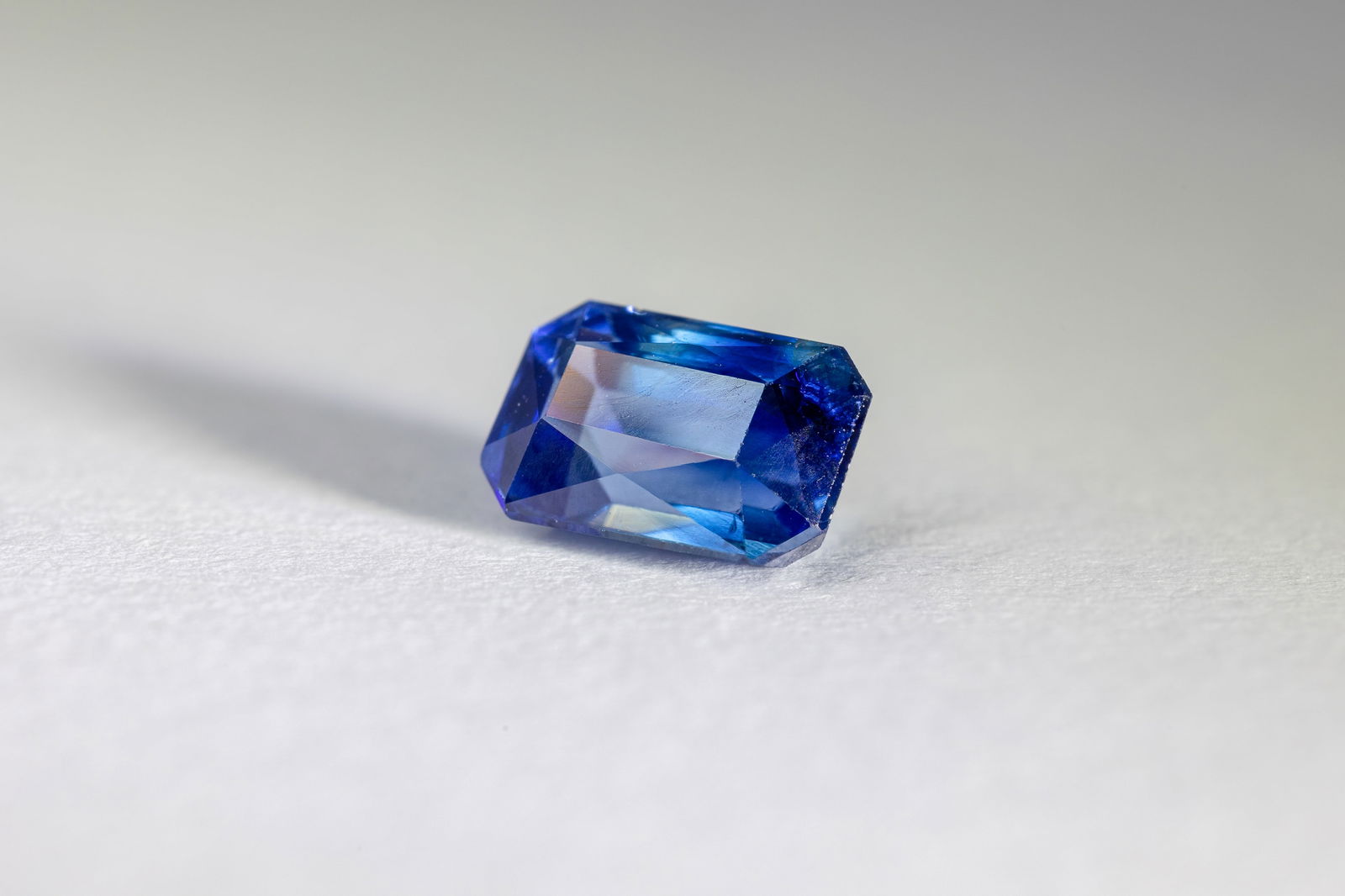 Blue Sapphire, 1.33 CT: Title: Blue Sapphire, 1.33 CT Description: Species: Corundum Variety: Sapphire Shape: Radiant Cut Measurements: 6.86x4.56x3.80mm Colour: Blue Certificate: