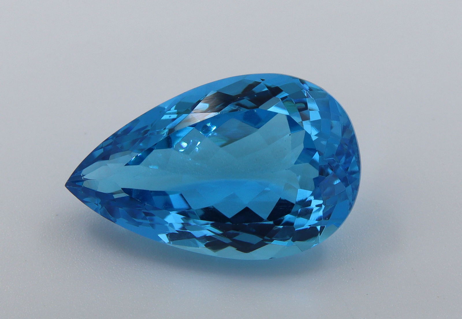 Blue Topaz, 22.66Ct (1 of 6)