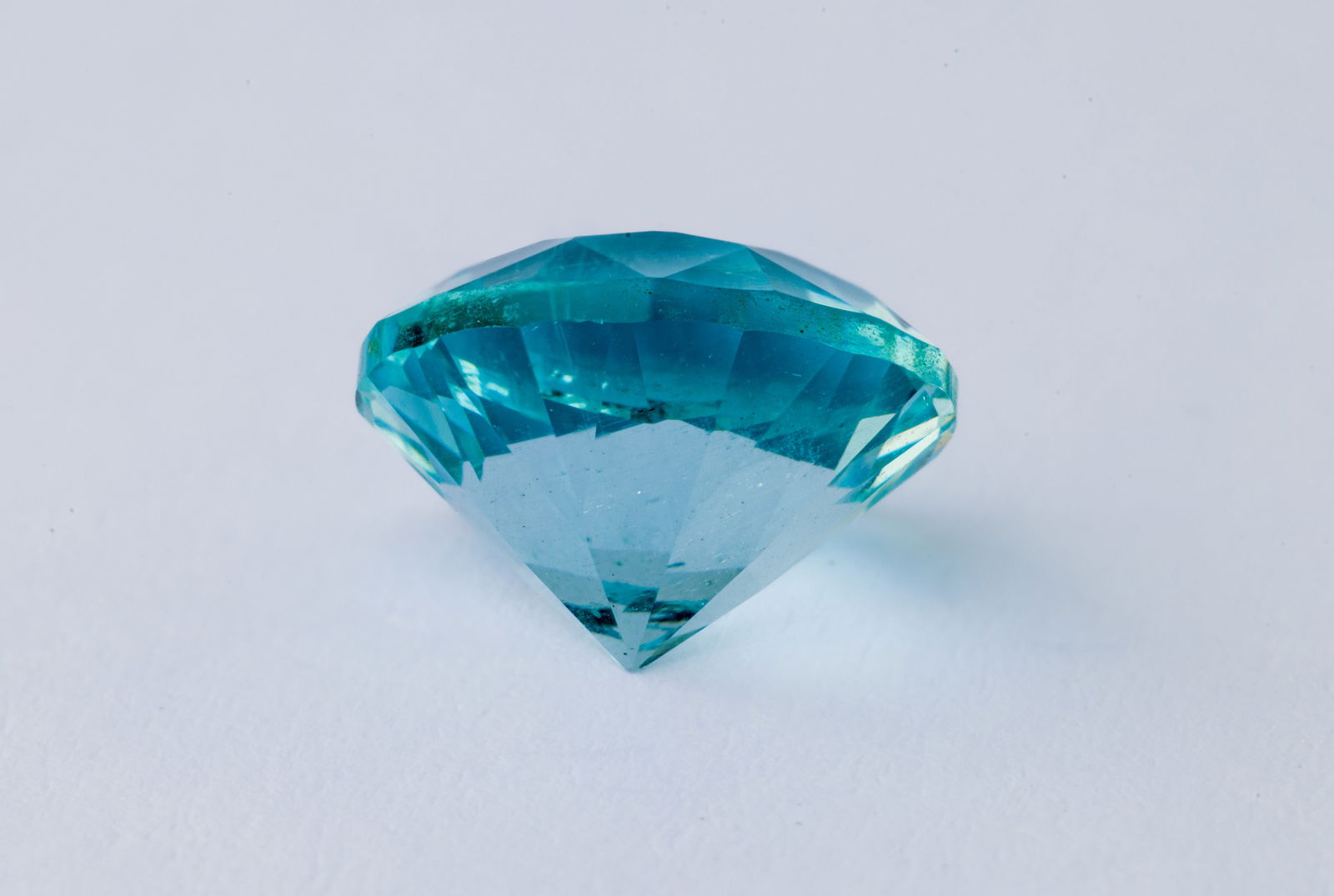 Aquamarine, 2.57Ct: Title: Aquamarine, 2.57Ct Description: Species: Beryl Variety: Aquamarine Shape: Round Measurements: 9x6.08mm Colour: Blue Certificate: None Comment: Heated 