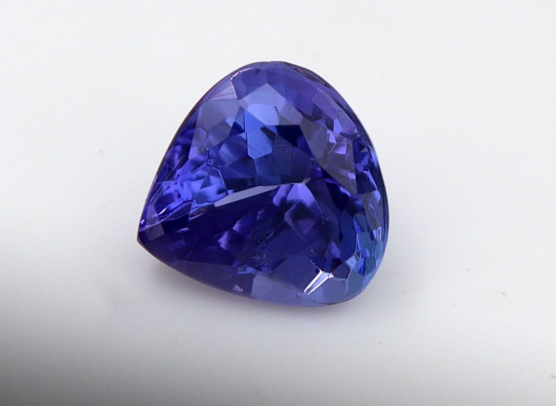 Tanzanite 1.34 Ct: Title: Tanzanite 1.34 Ct Description: Species: Zoisite Variety: Tanzanite Shape: Pear Measurements: 6.95x6.90x4.63mm Colour: Violetish Blue Certificate: Yes (GSI/