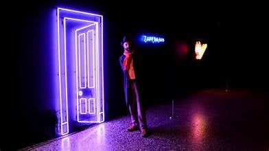 Gavin Turk (b1967) By Gavin Turk, Oversize Edition of Works, 400 pages, 1st Edition, 2013, SOLD O... - 14