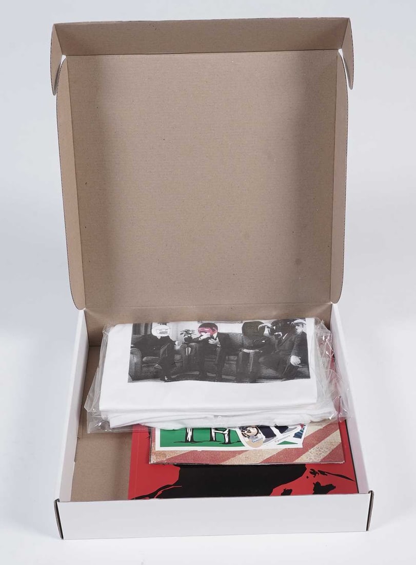 "Spank The Monkey" Shrigley, Invader, Shepard Fairey, Miss Van - Baltic Exhibition Box Set, 2006 - 15