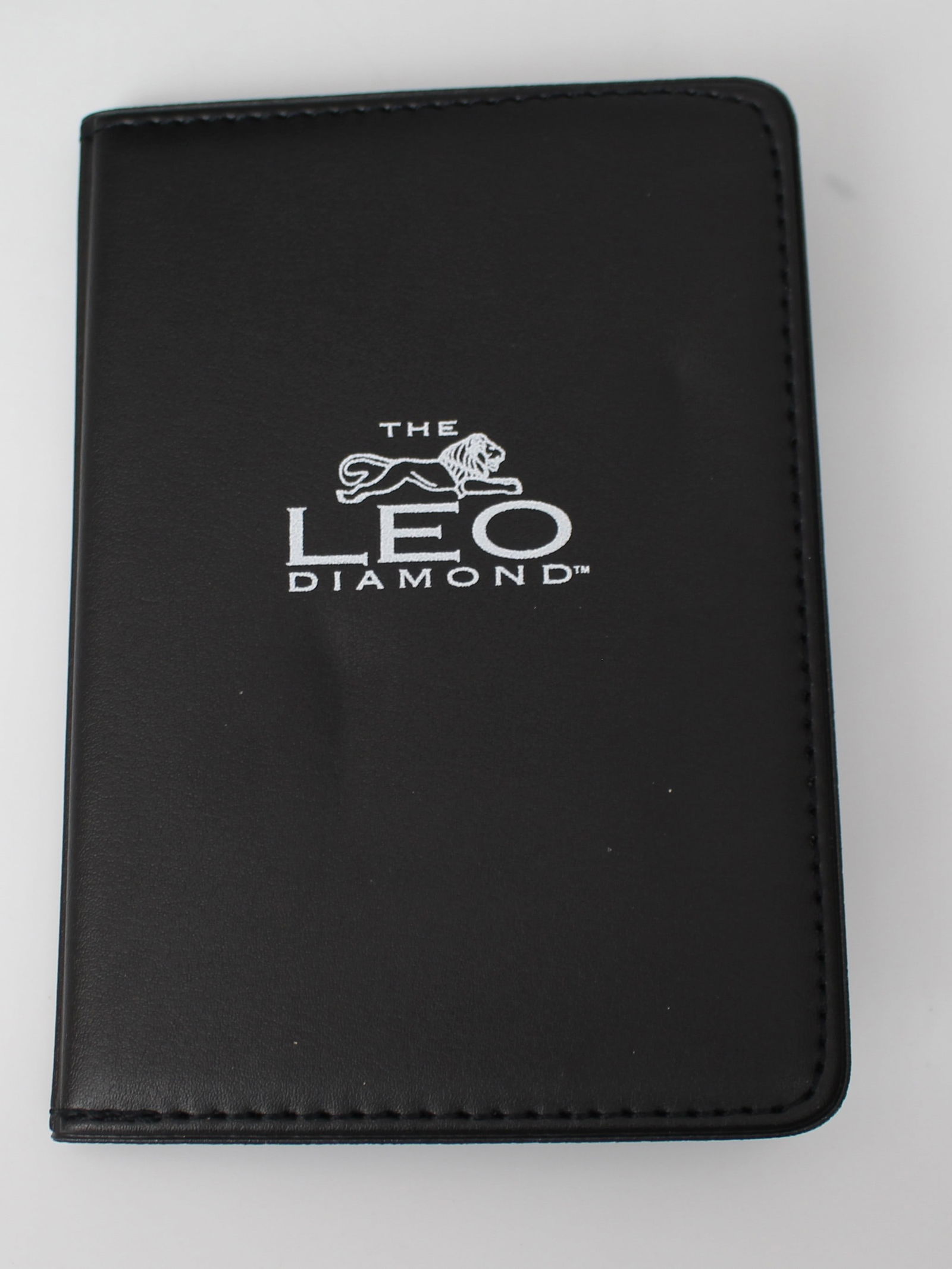 Leo Diamond Platinum Ring with 0.33 Carat Natural Diamond - 7