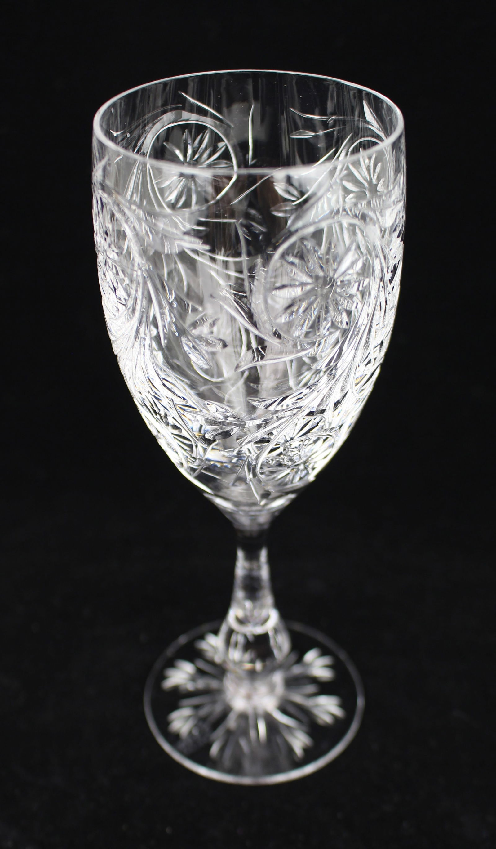 Set of 8 Tudor Crystal ""Catherine of Aragon"" Wine Glasses - 5