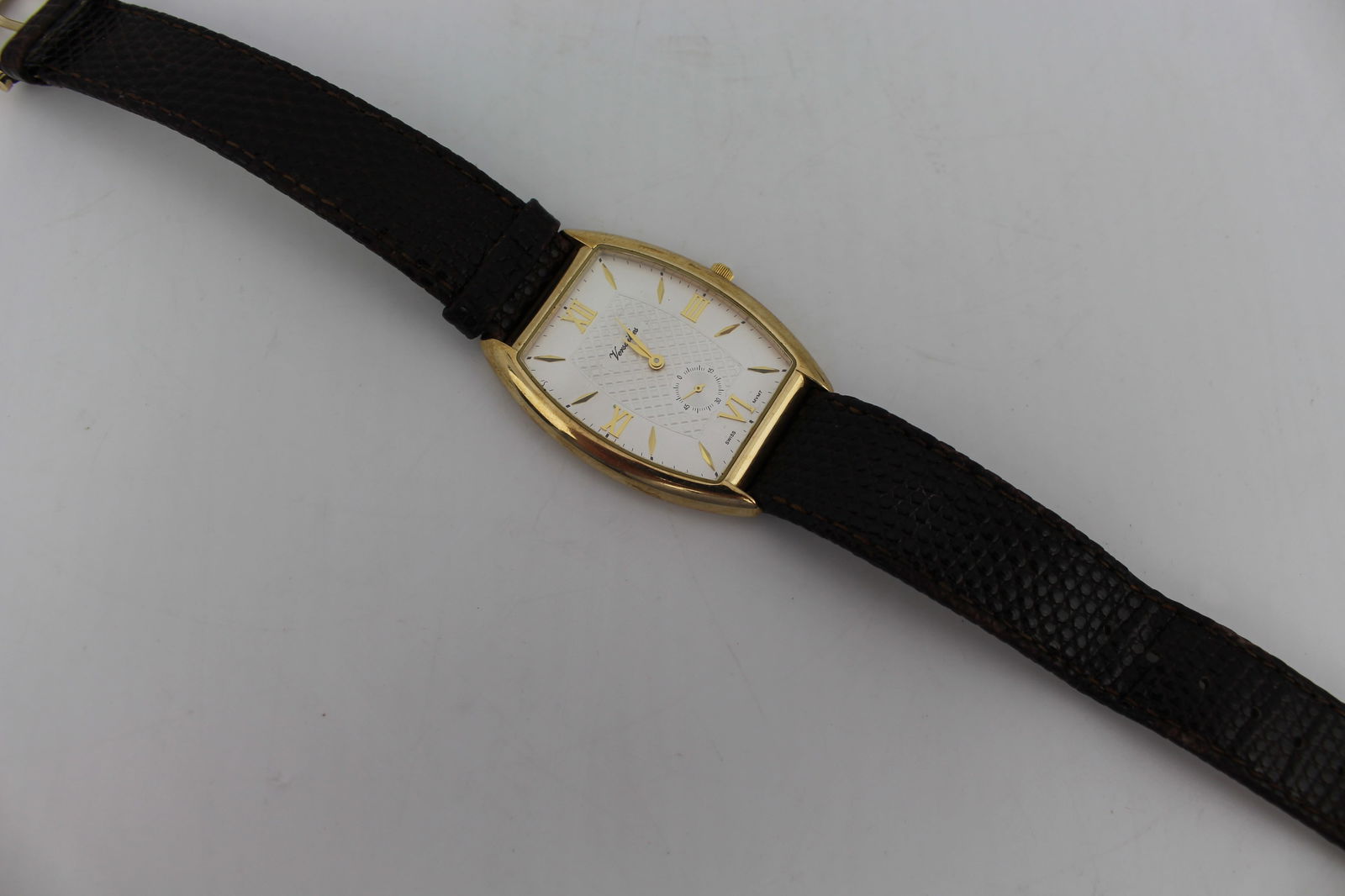 Versailles 9ct Gold Wristwatch - 10