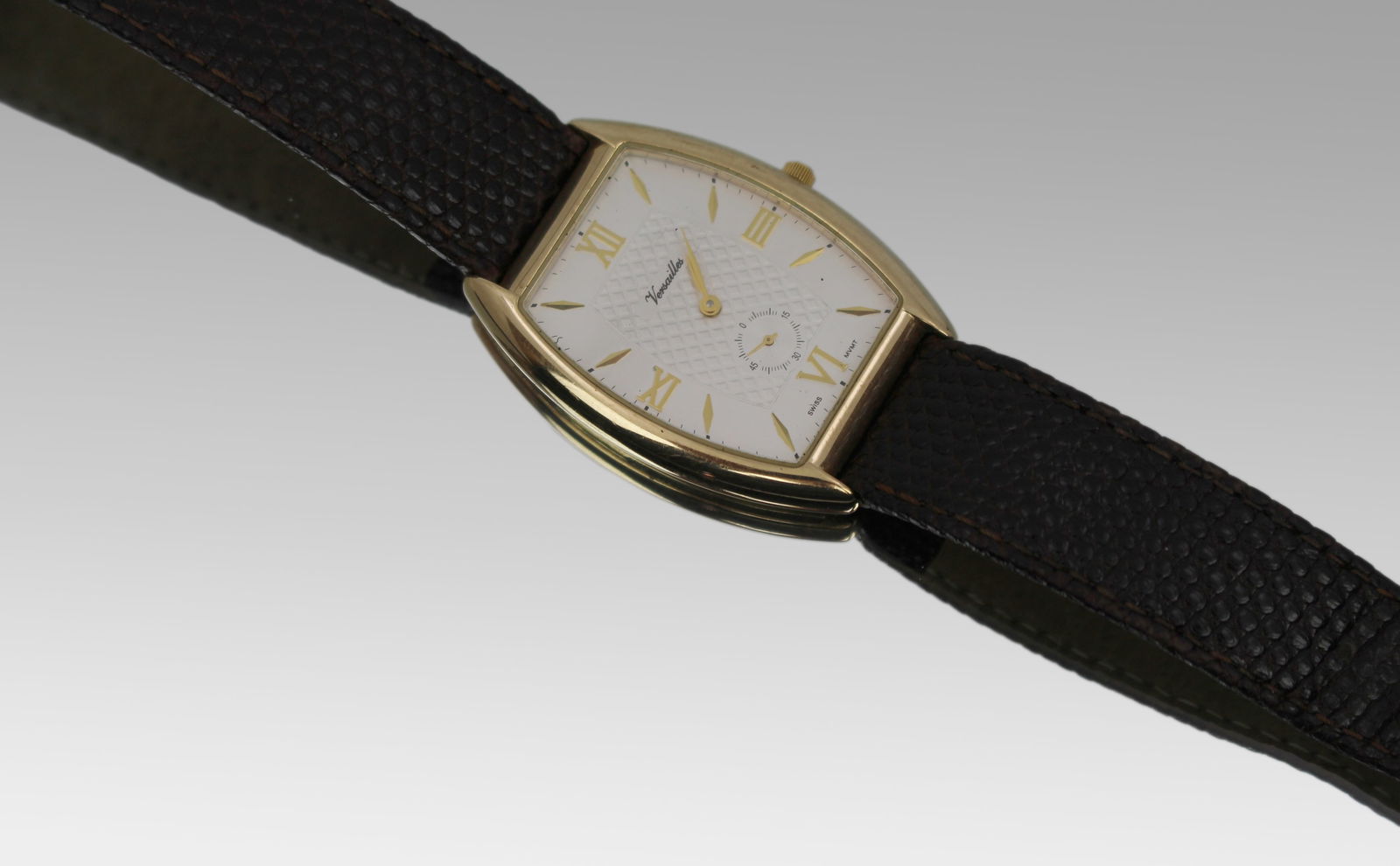 Versailles 9ct Gold Wristwatch - 2