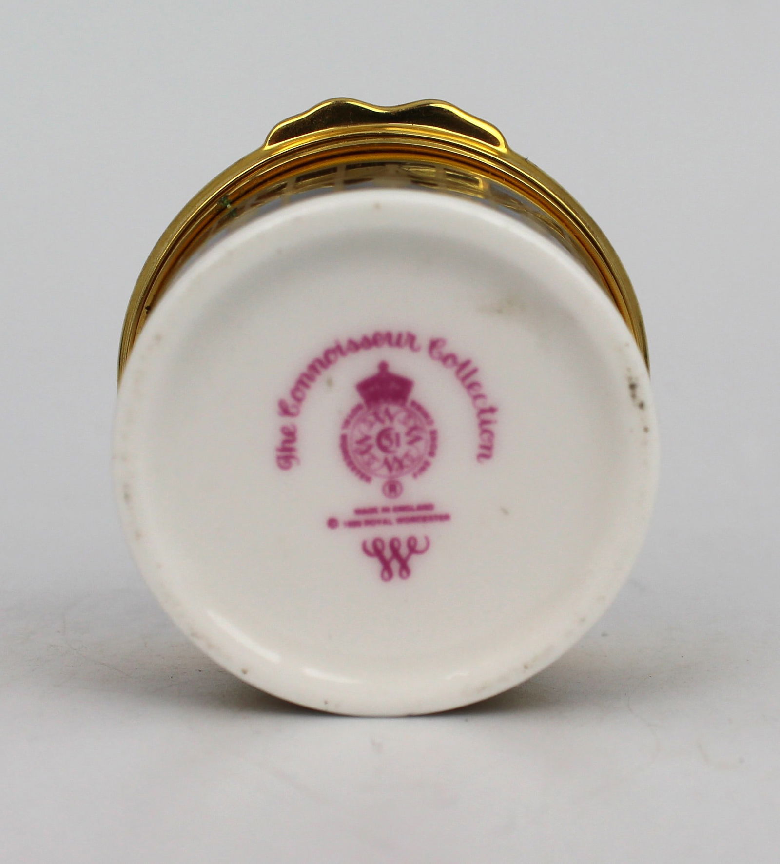 Royal Worcester The Connoisseur Collection Morning River Trinket Box - 3