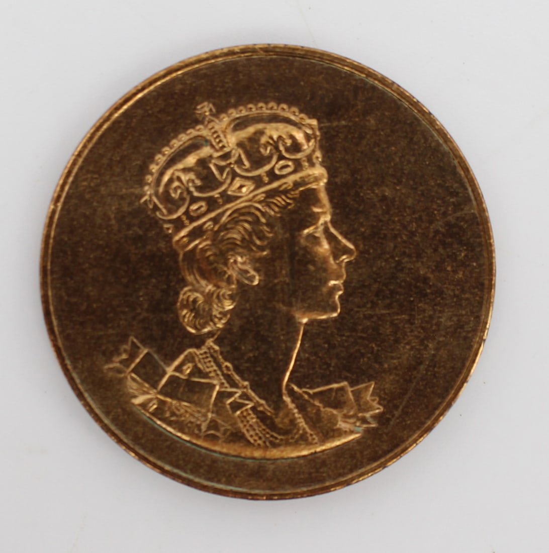 Elizabeth II 1953 Coronoation Cased Medallion - 4