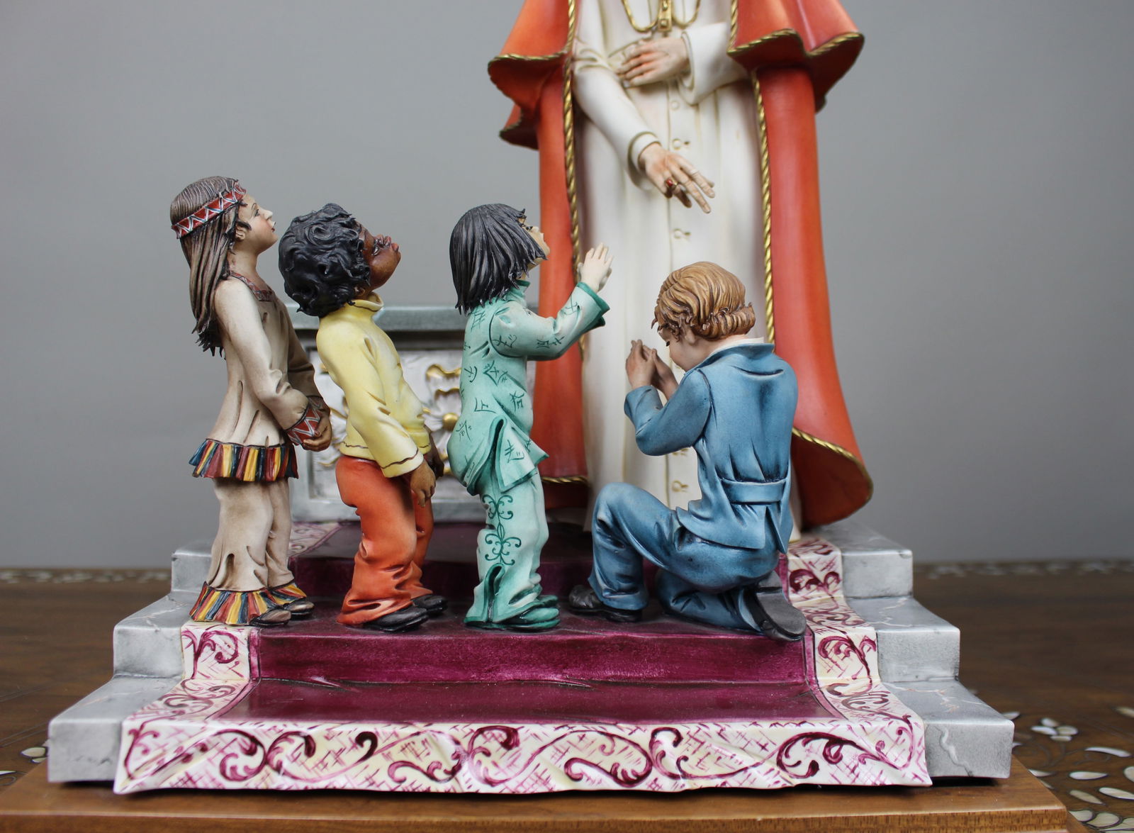 Large Capodimonte Porcelain Figurine – Pope Paul VI - 2