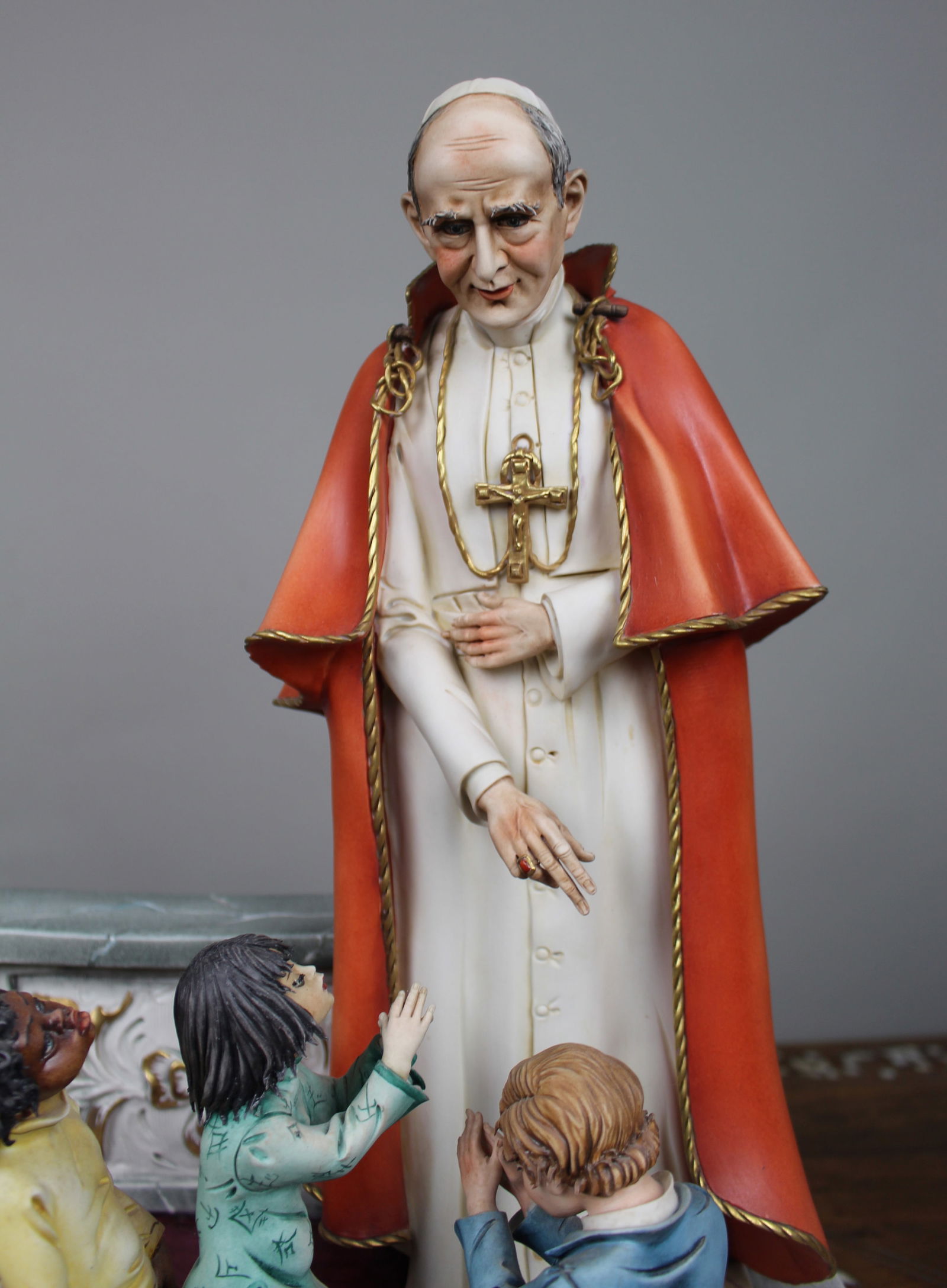 Large Capodimonte Porcelain Figurine – Pope Paul VI - 4