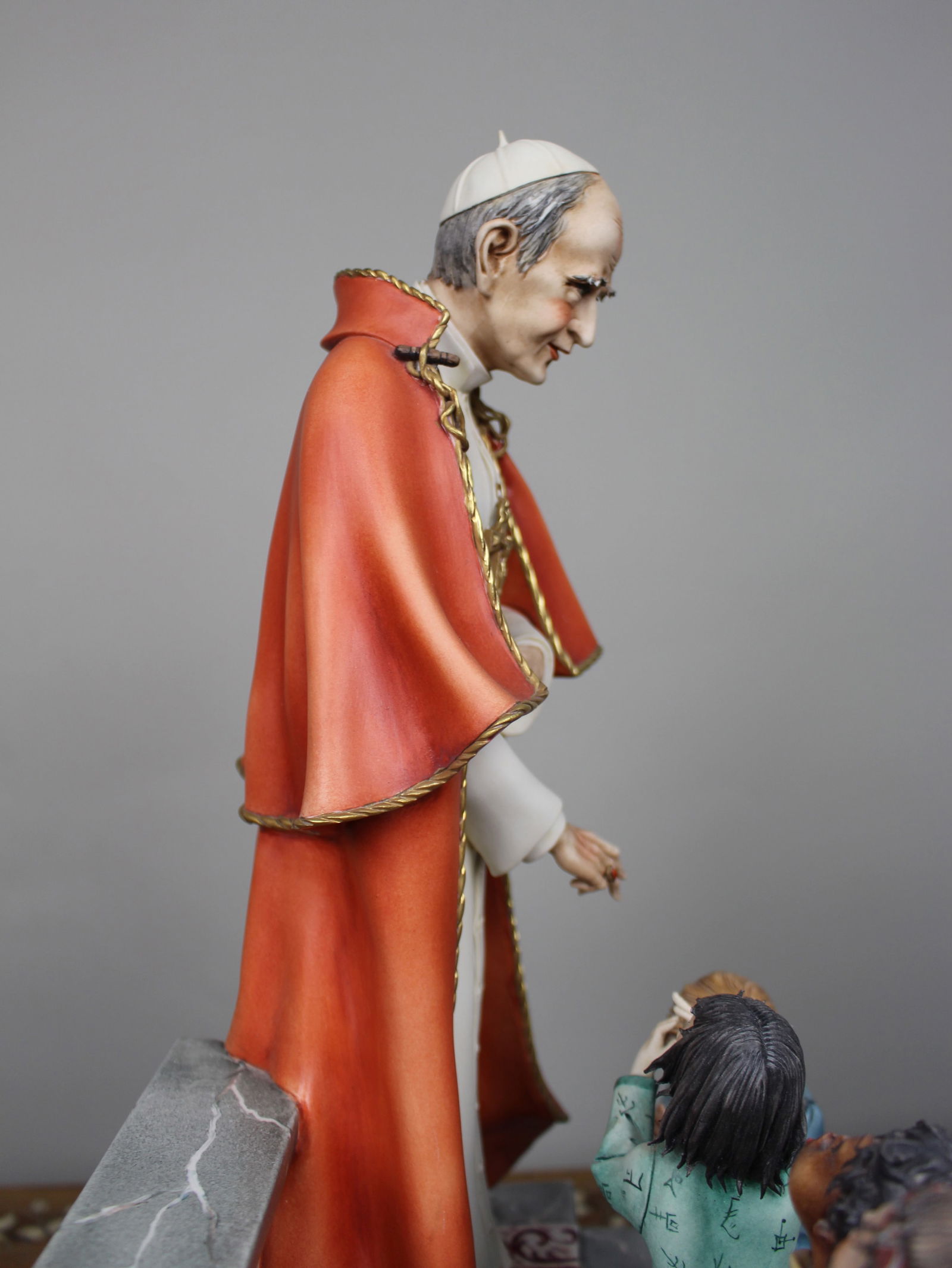 Large Capodimonte Porcelain Figurine – Pope Paul VI - 9