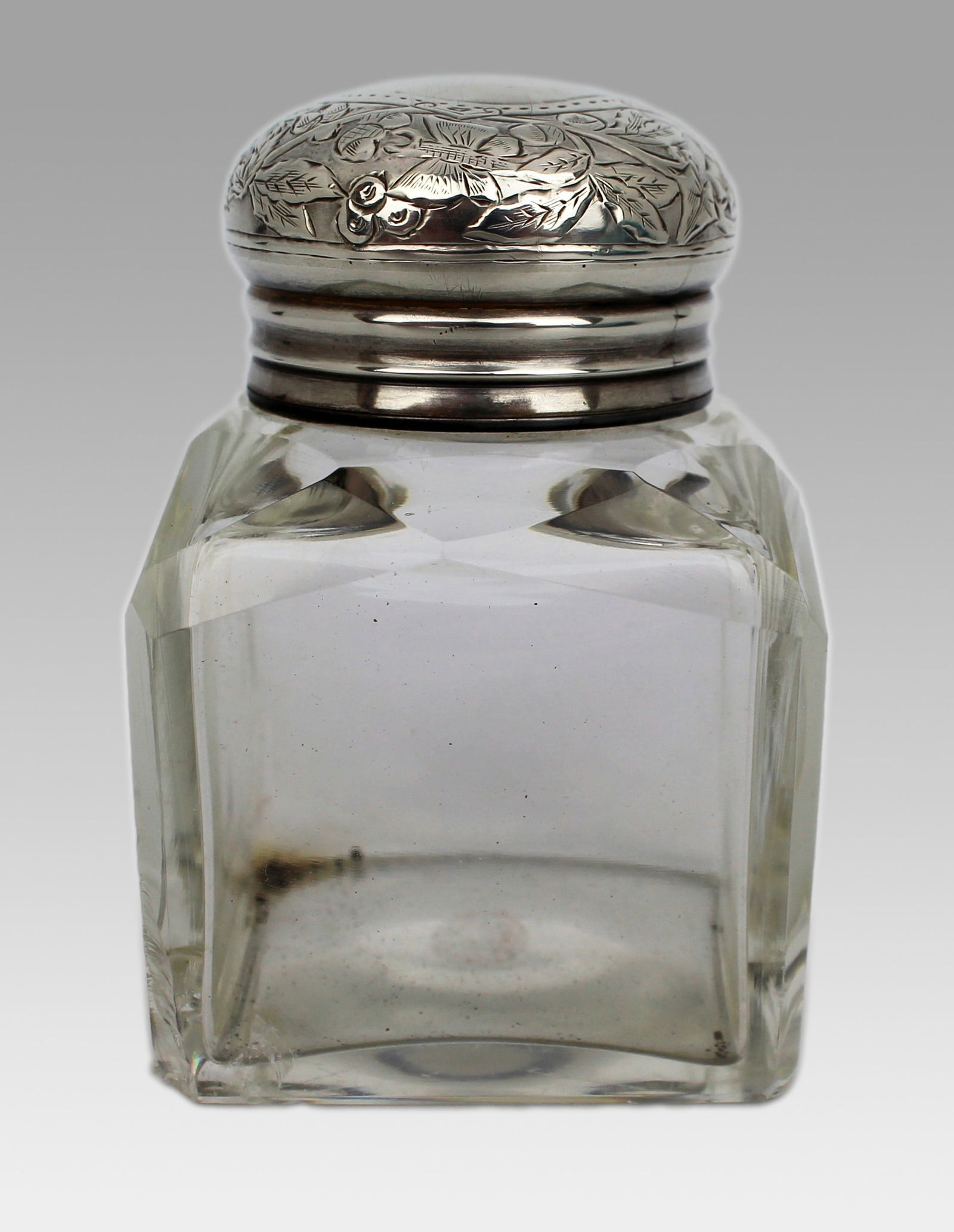 Silver Topped Crystal Bottle London 1898 (1 of 6)