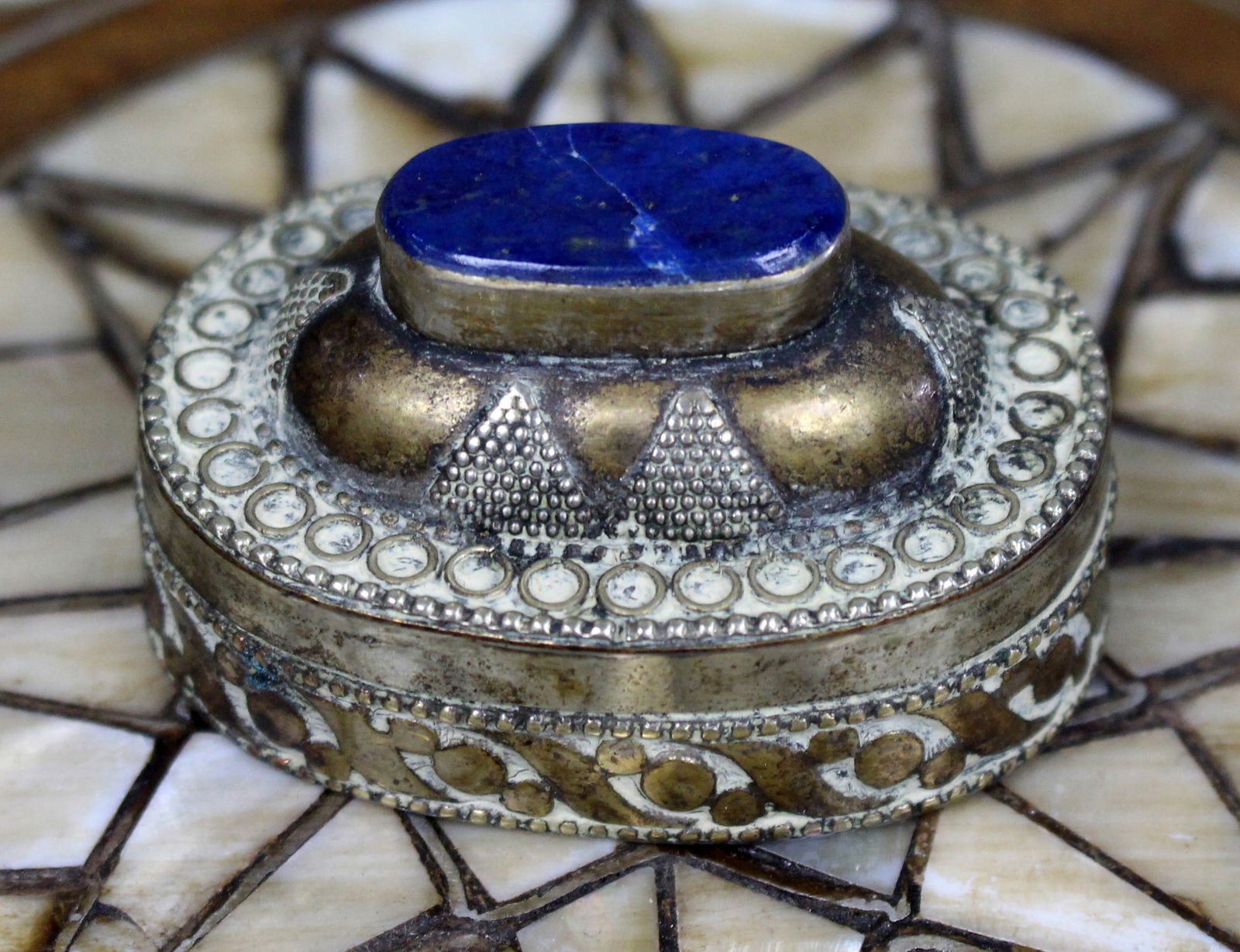 Antique Lapis Islamic Metal Kohl Snuff Box - 3