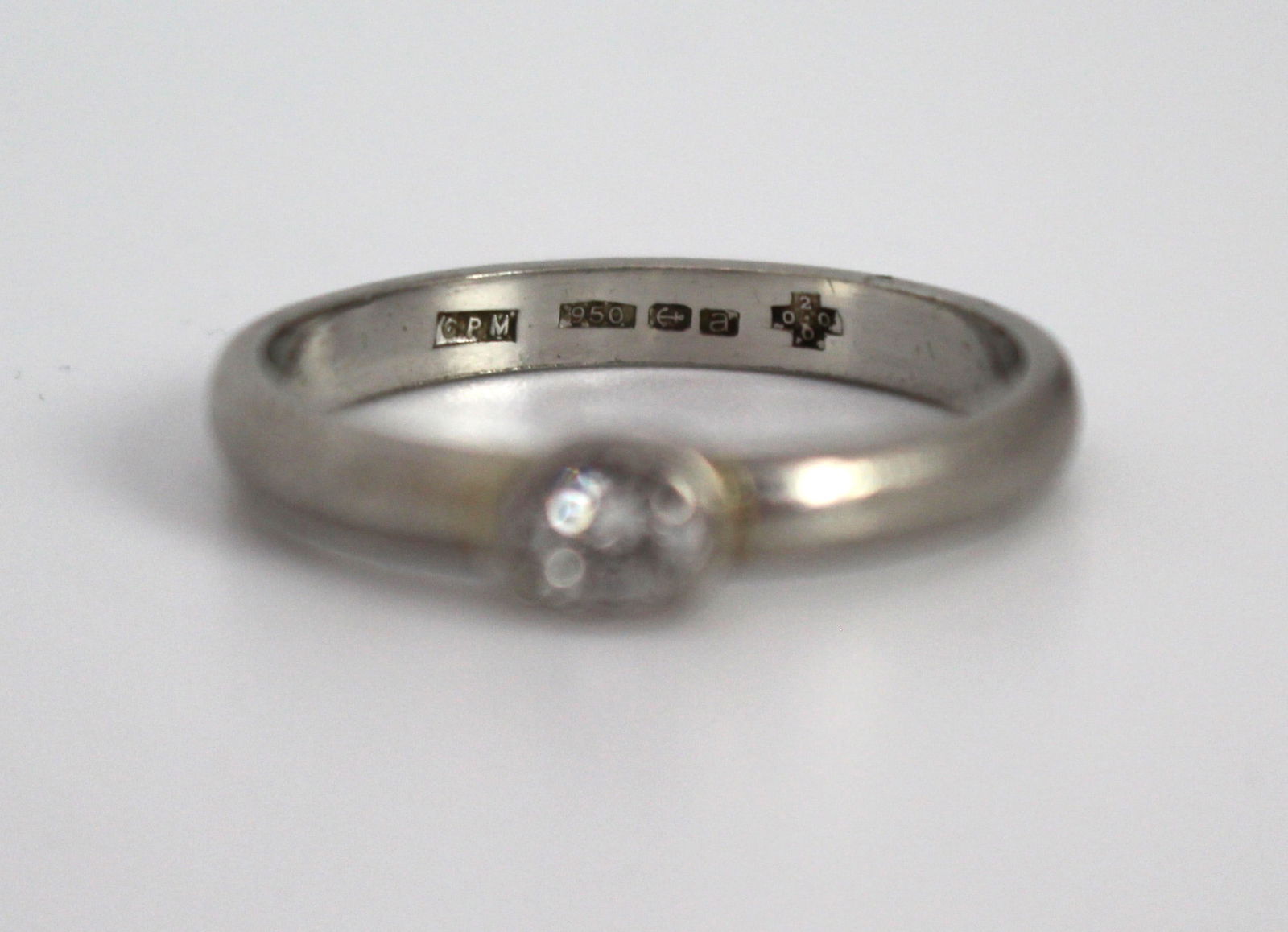 Vintage Oval Diamond Platinum Ring - 4