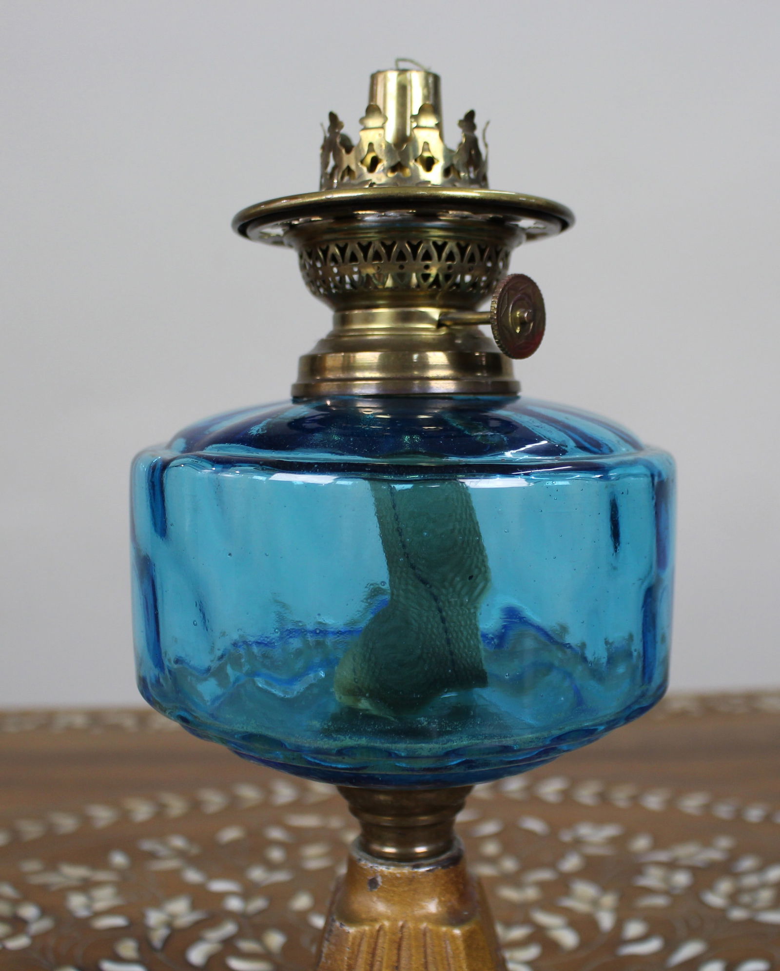 Antique Victorian Oil Lamp with Blue Glass Font - 4