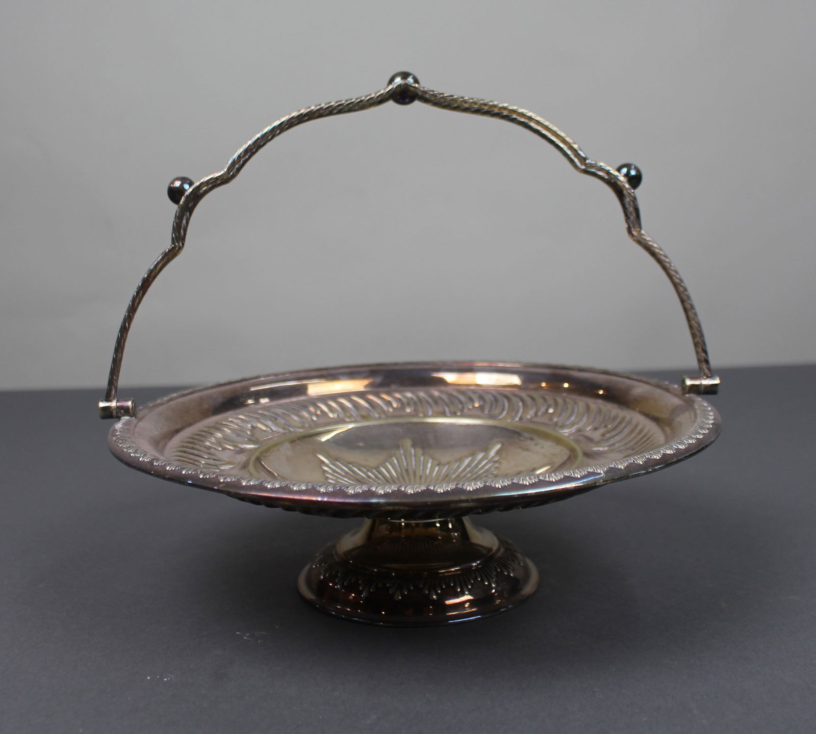 Silver Plated Handled Basket (1 of 4)