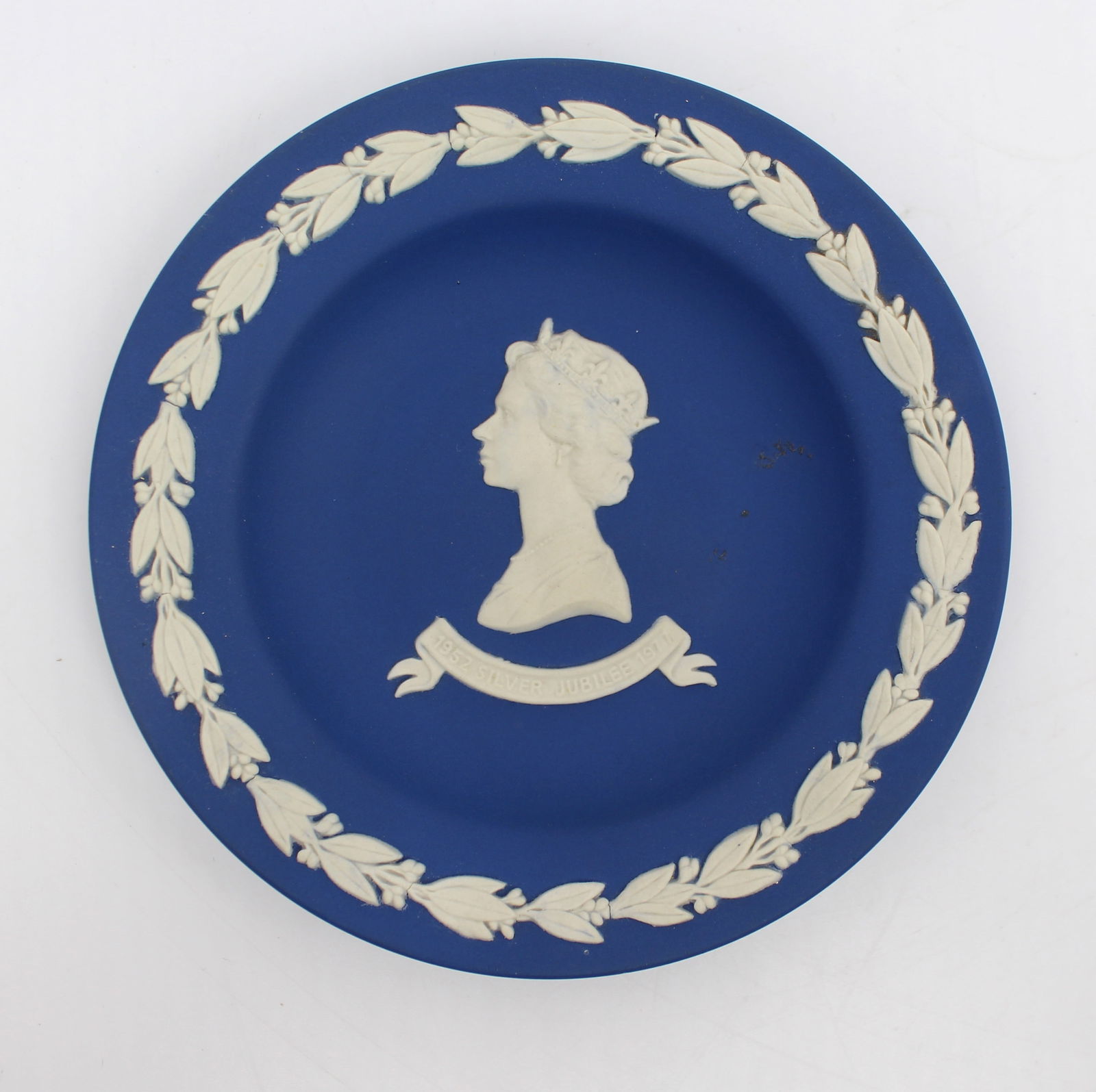 Collection of 11 Pieces of Wedgwood Jasperware - 10