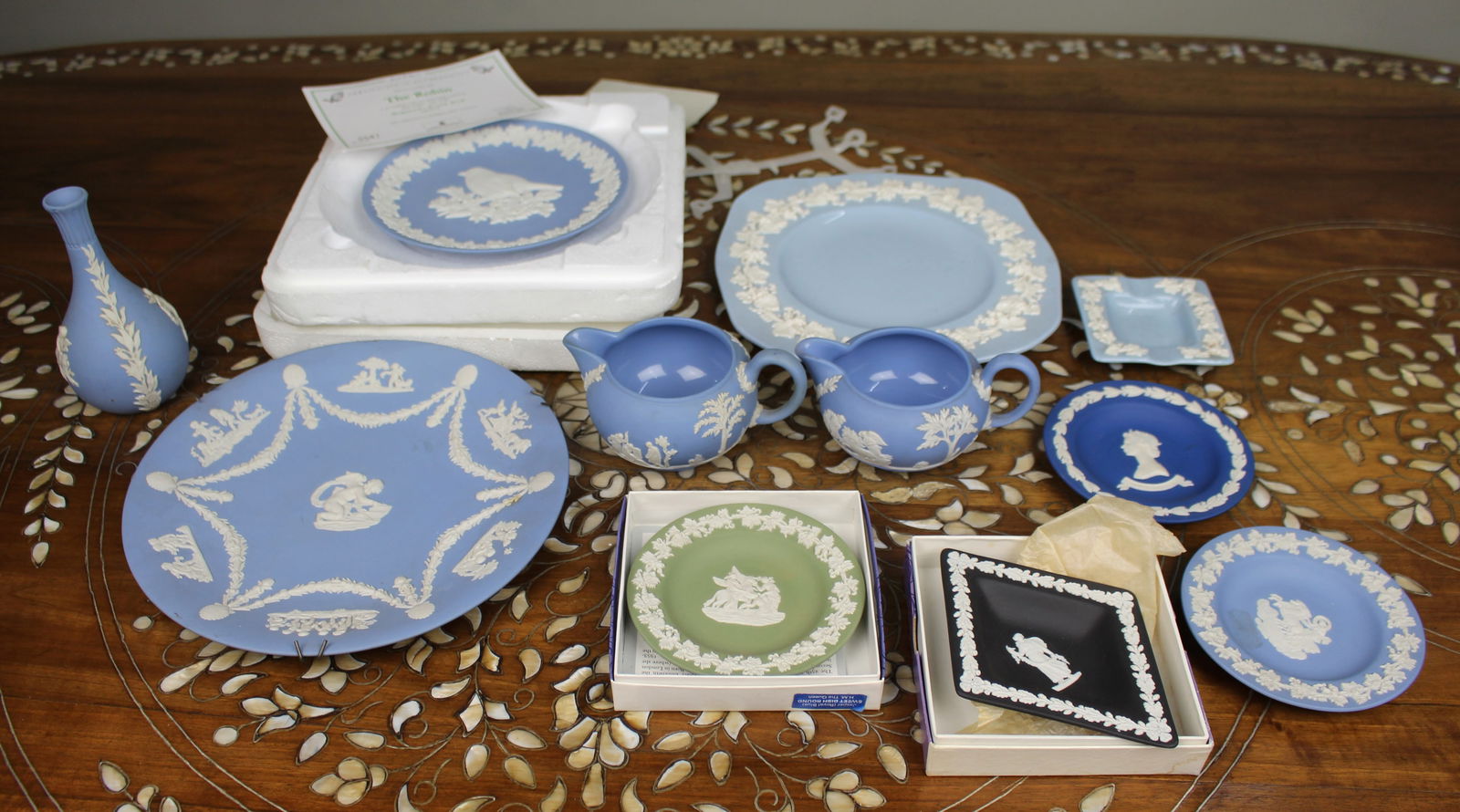 Collection of 11 Pieces of Wedgwood Jasperware - 2