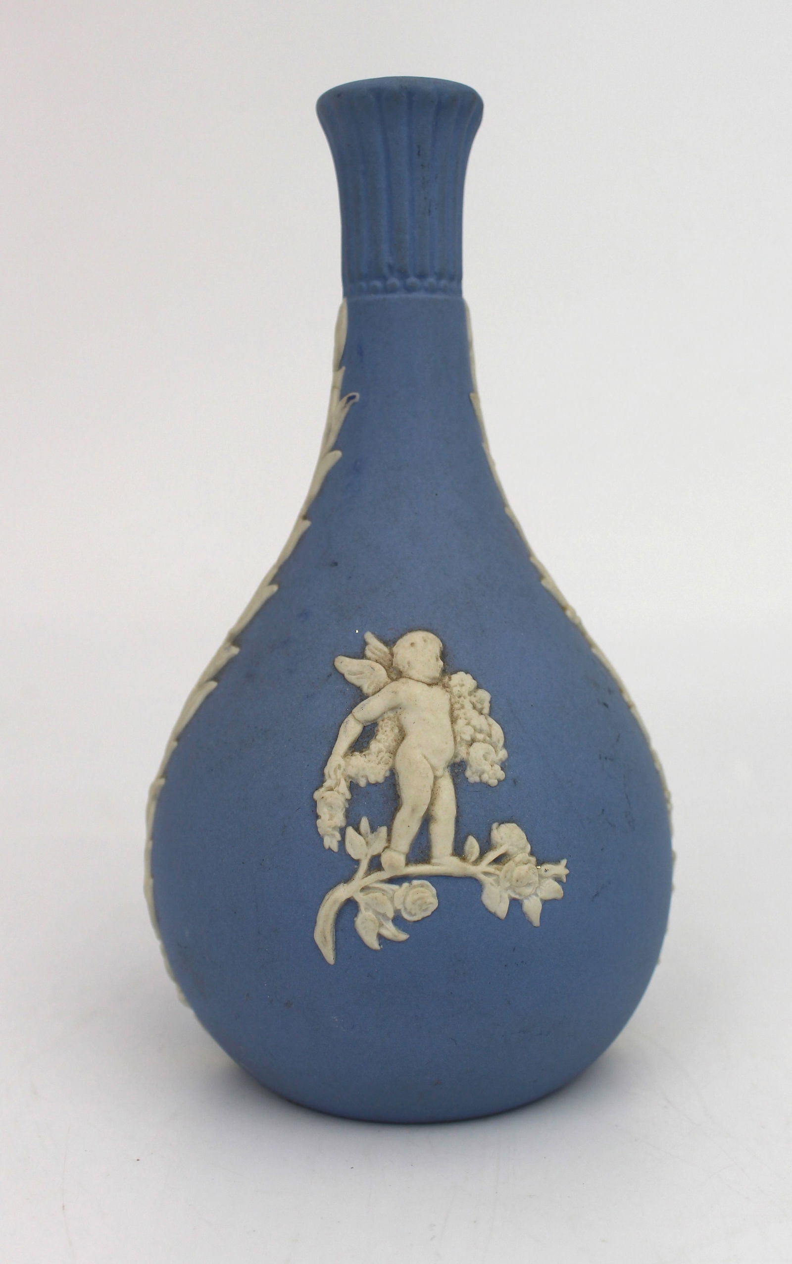 Collection of 11 Pieces of Wedgwood Jasperware - 4