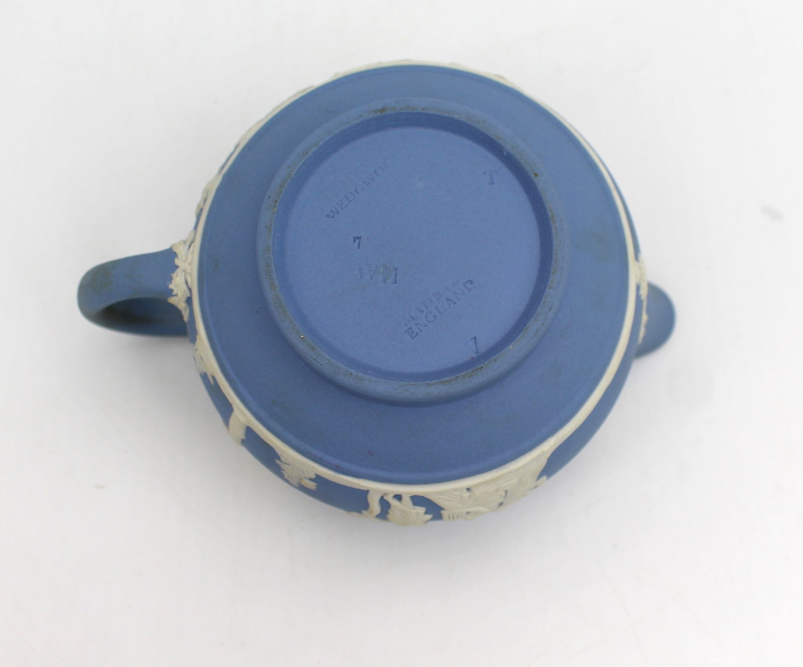 Collection of 11 Pieces of Wedgwood Jasperware - 9