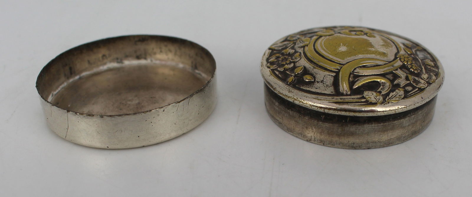 Art Nouveau Silver Plated Pill Box by Armand Frenais French c.1900 - 3