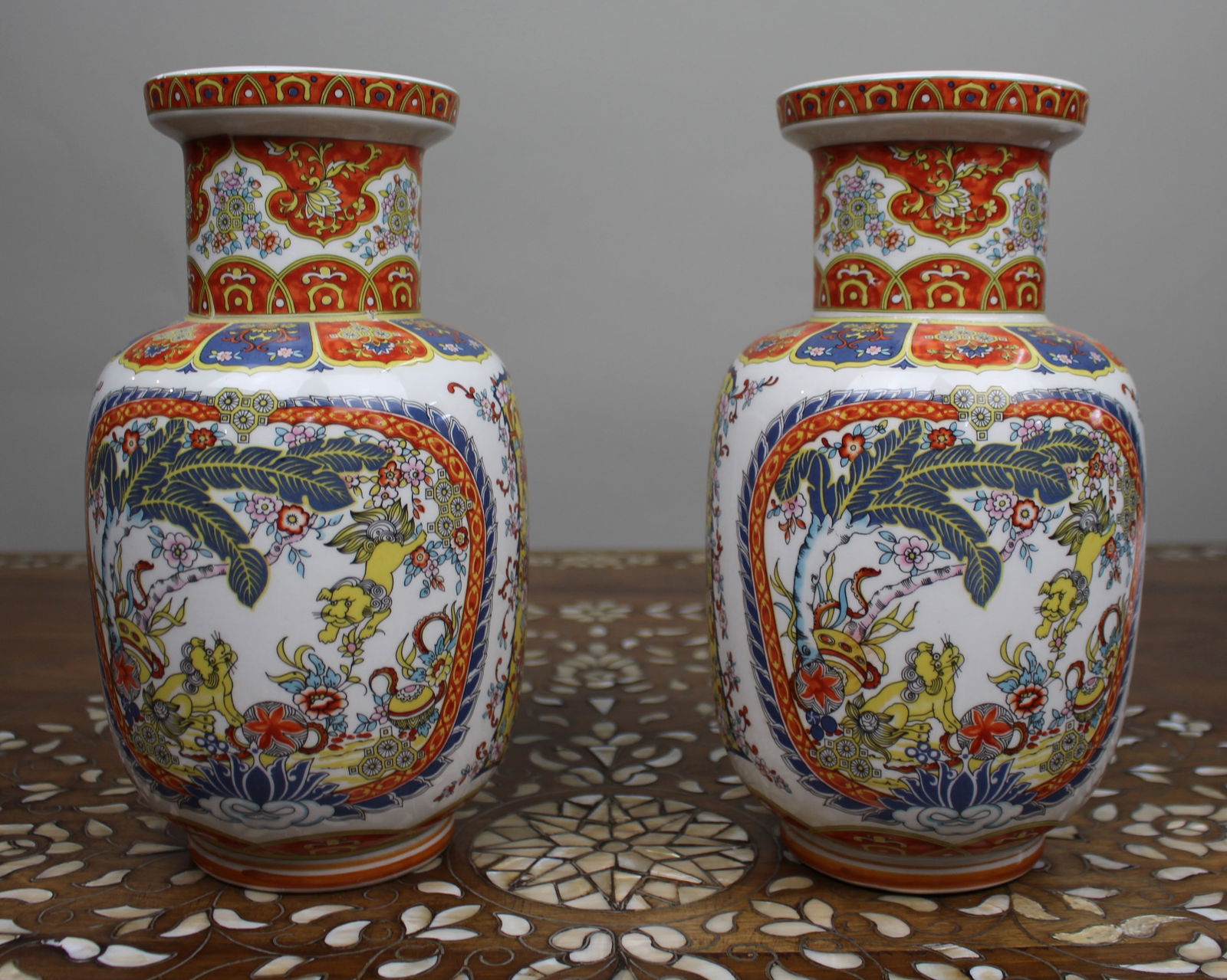 Pair of Vintage Japanese Kutani-Style Porcelain Vases - 3