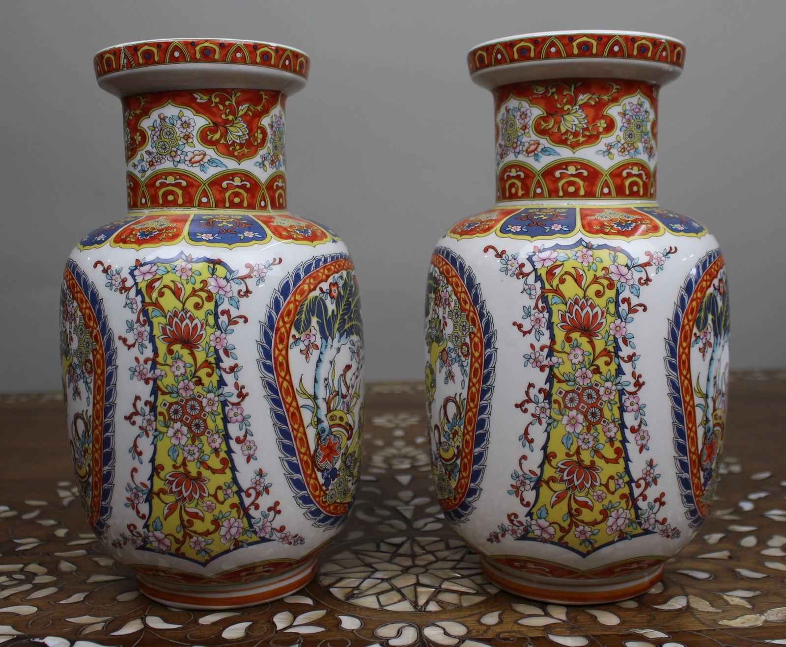 Pair of Vintage Japanese Kutani-Style Porcelain Vases - 4