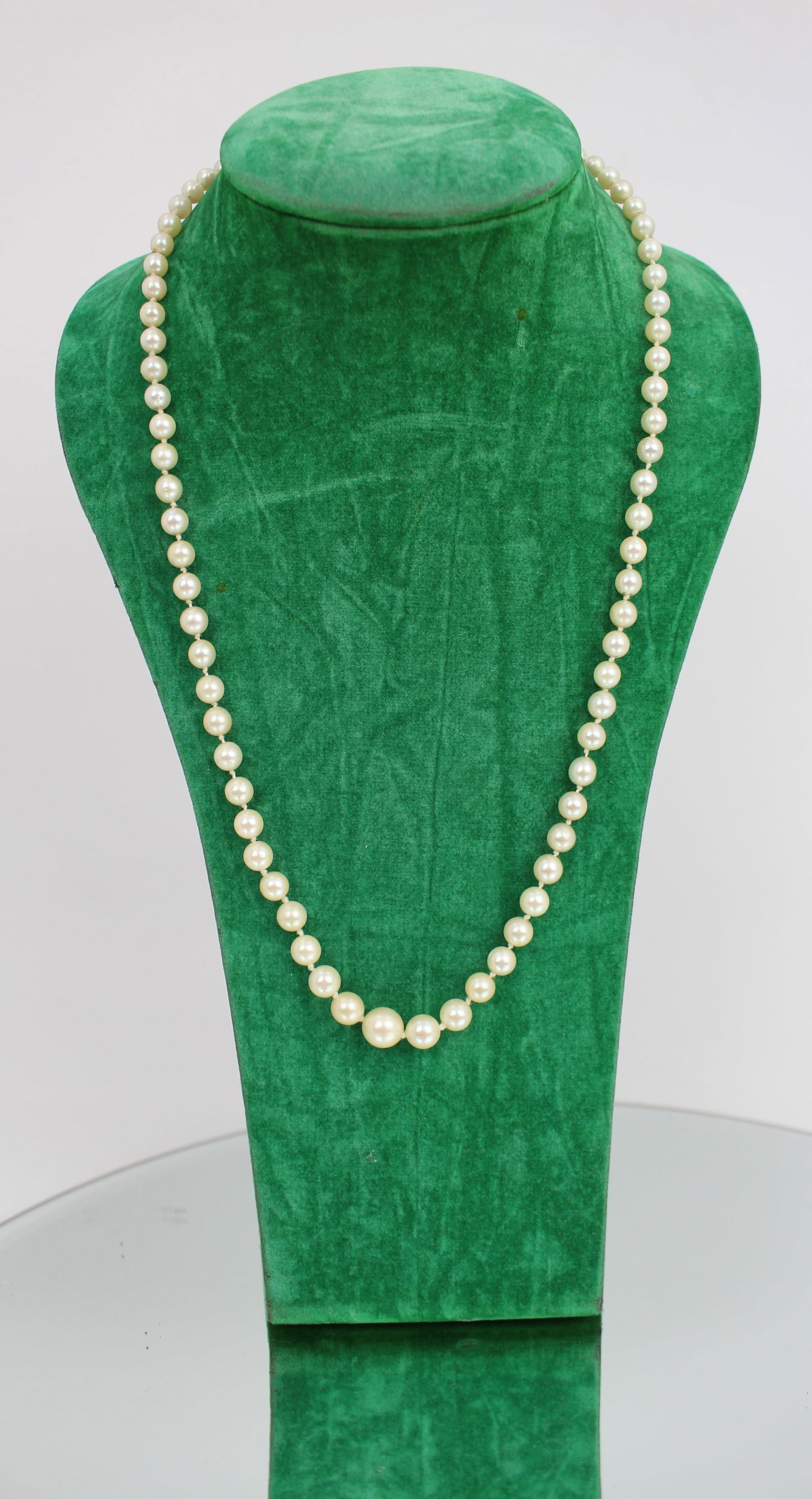 Cultured Pearl Necklace with 9ct Gold Clasp - 2
