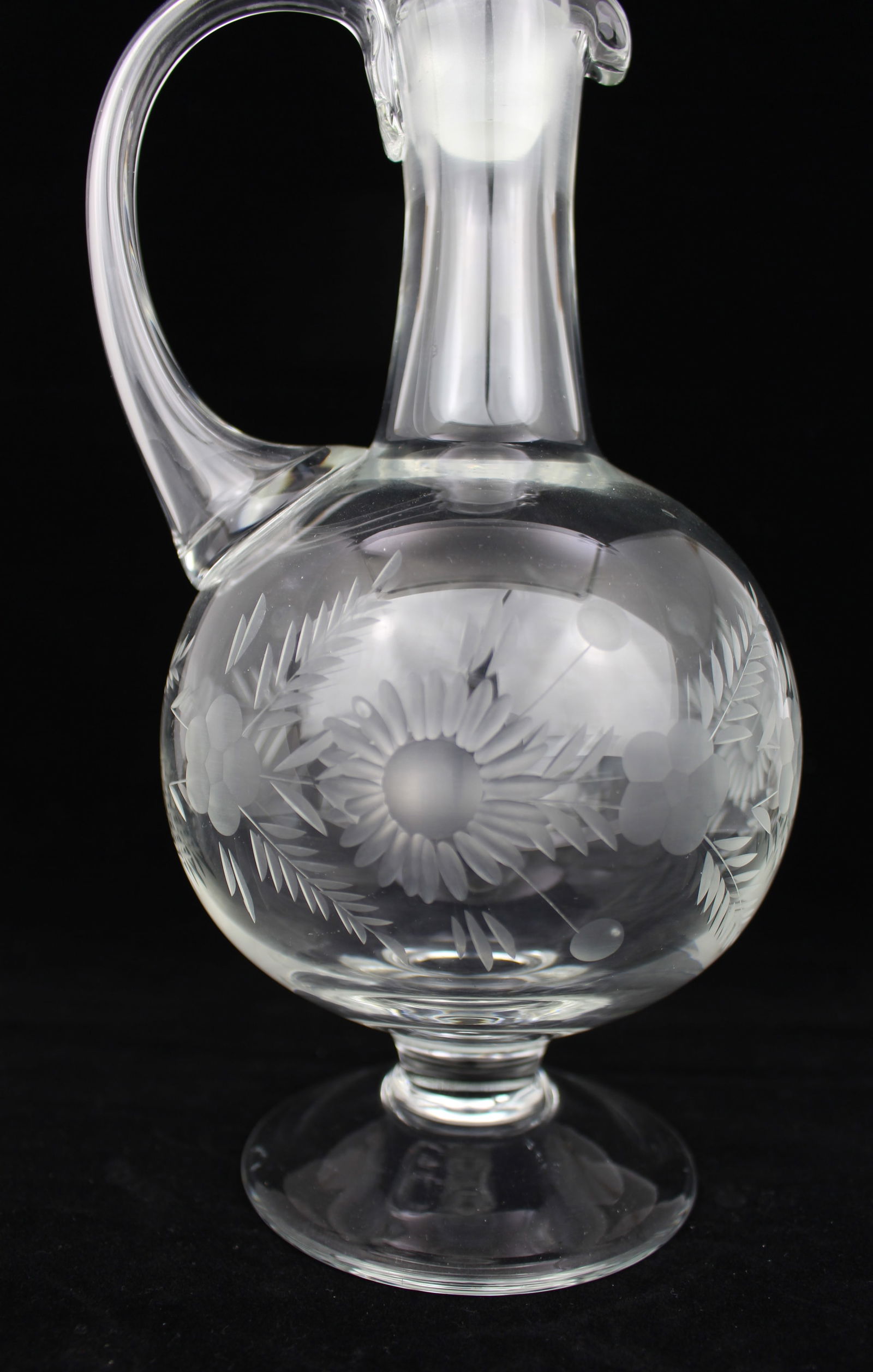 Fine Etched Crystal Claret Jug Decanter - 4