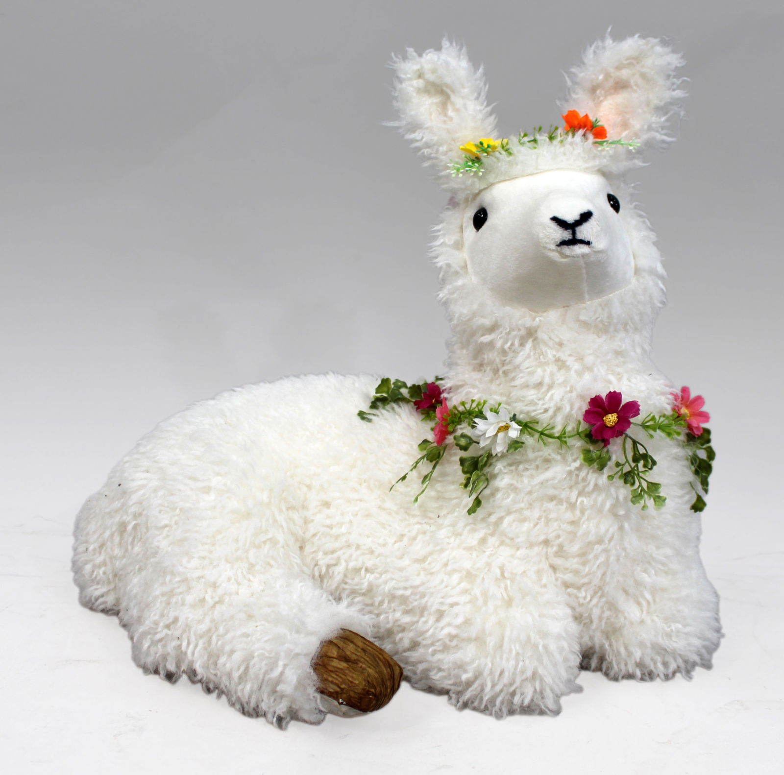 Decorative Easter Lamb (1 of 2)