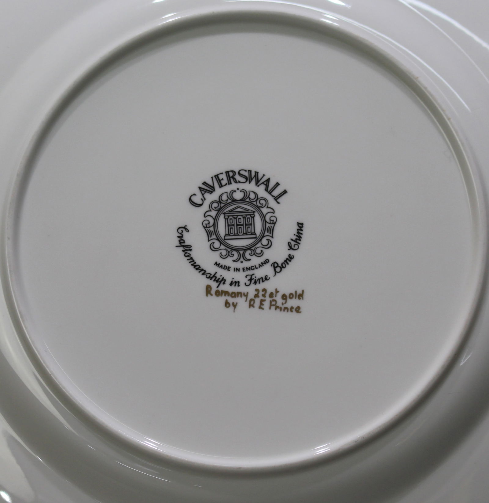 Caverswall Romany 22ct Gold Cabinet Plate - 4