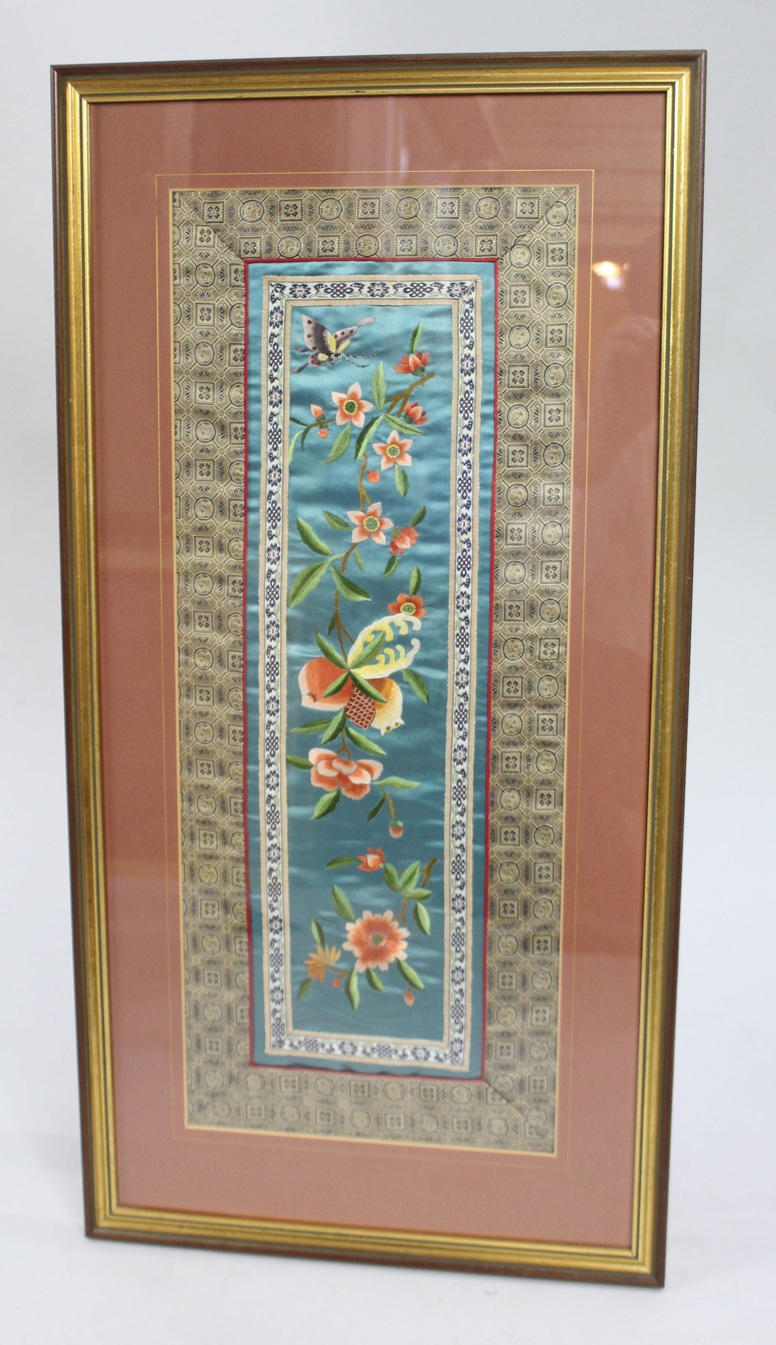 Antique Chinese Silk Embroidery Panel c.1900 (1 of 6)