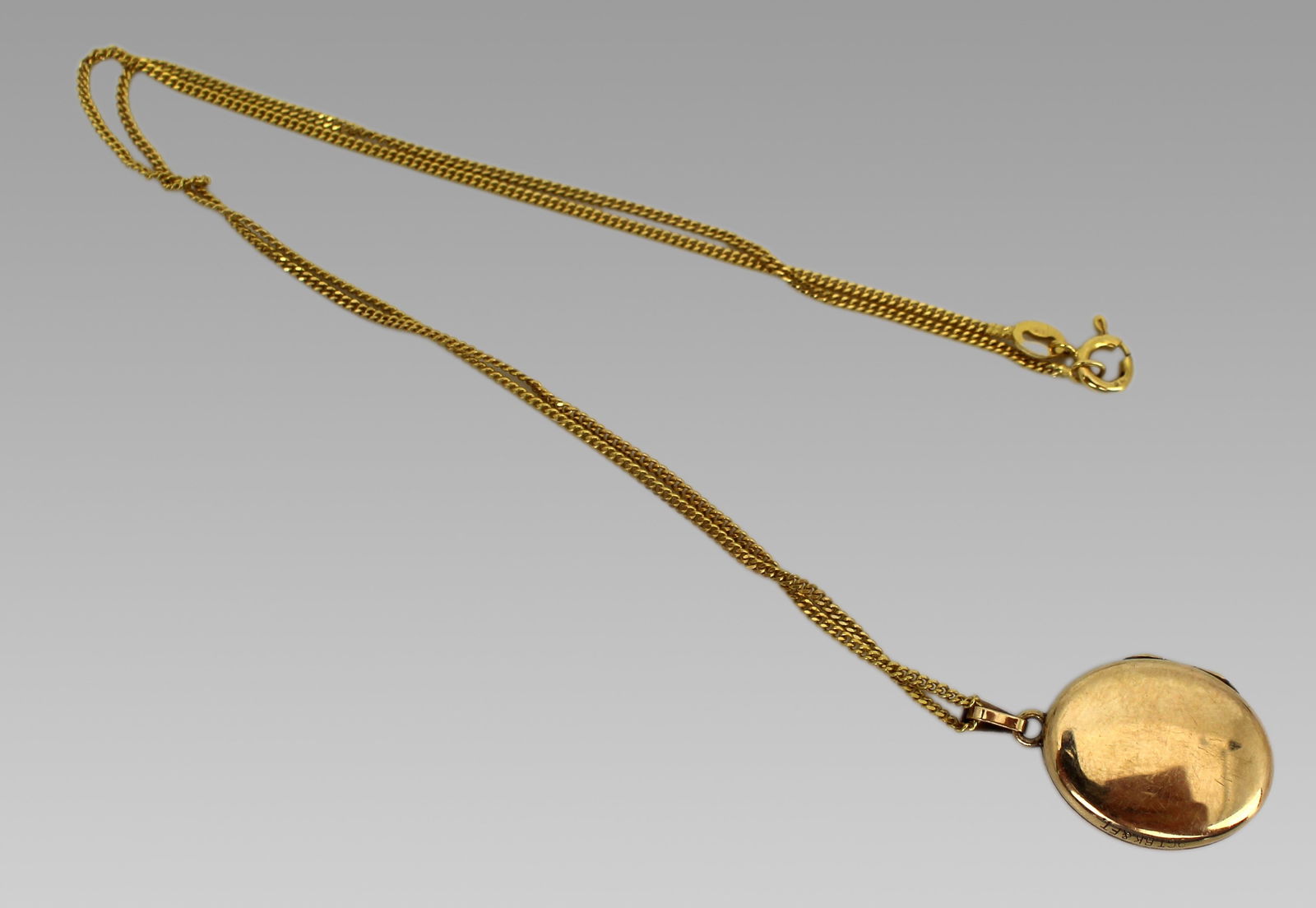 Vintage 9ct Gold Locket on Chain - 2