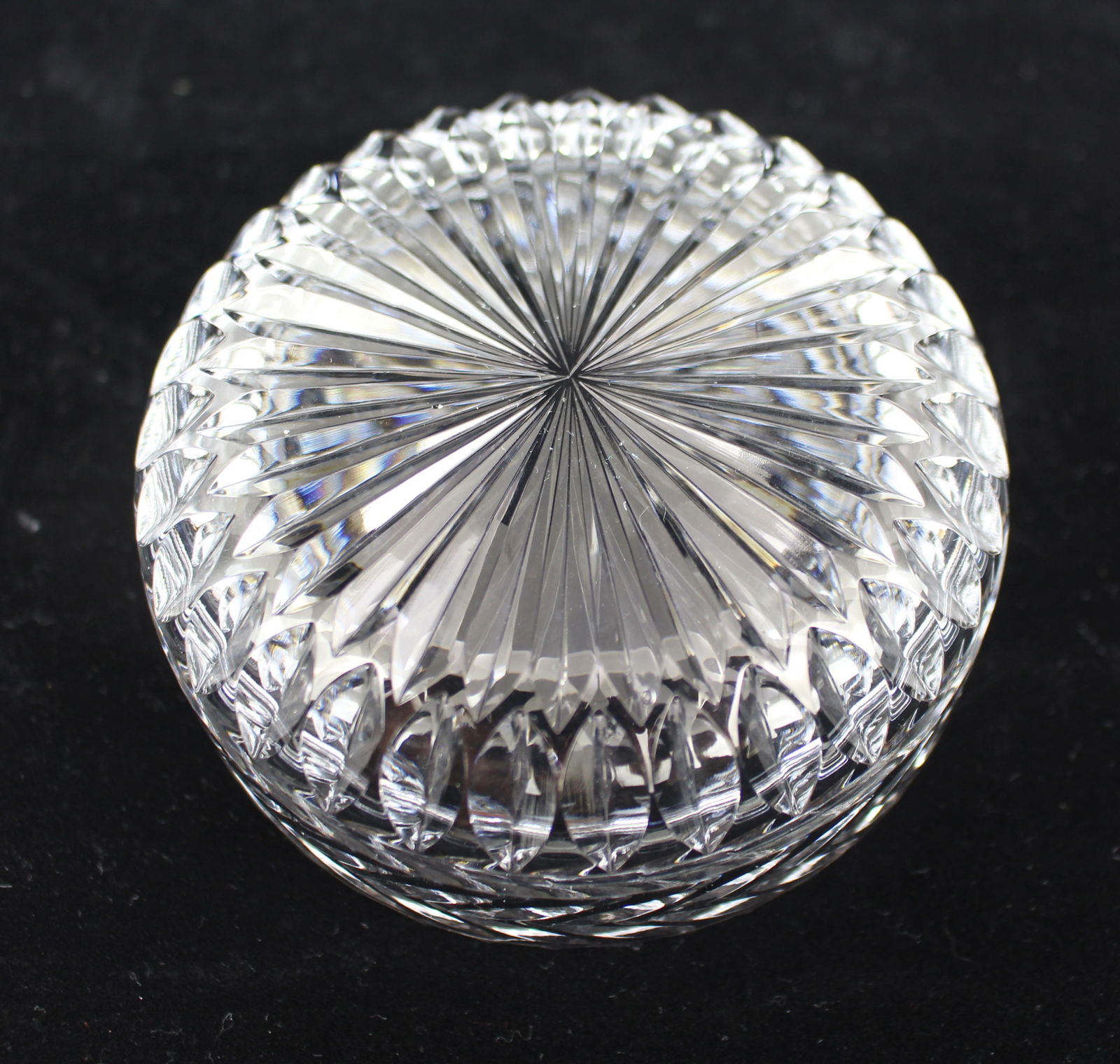 Set of Six Stuart Crystal ‘Cheltenham’ Pattern Bowls - 4