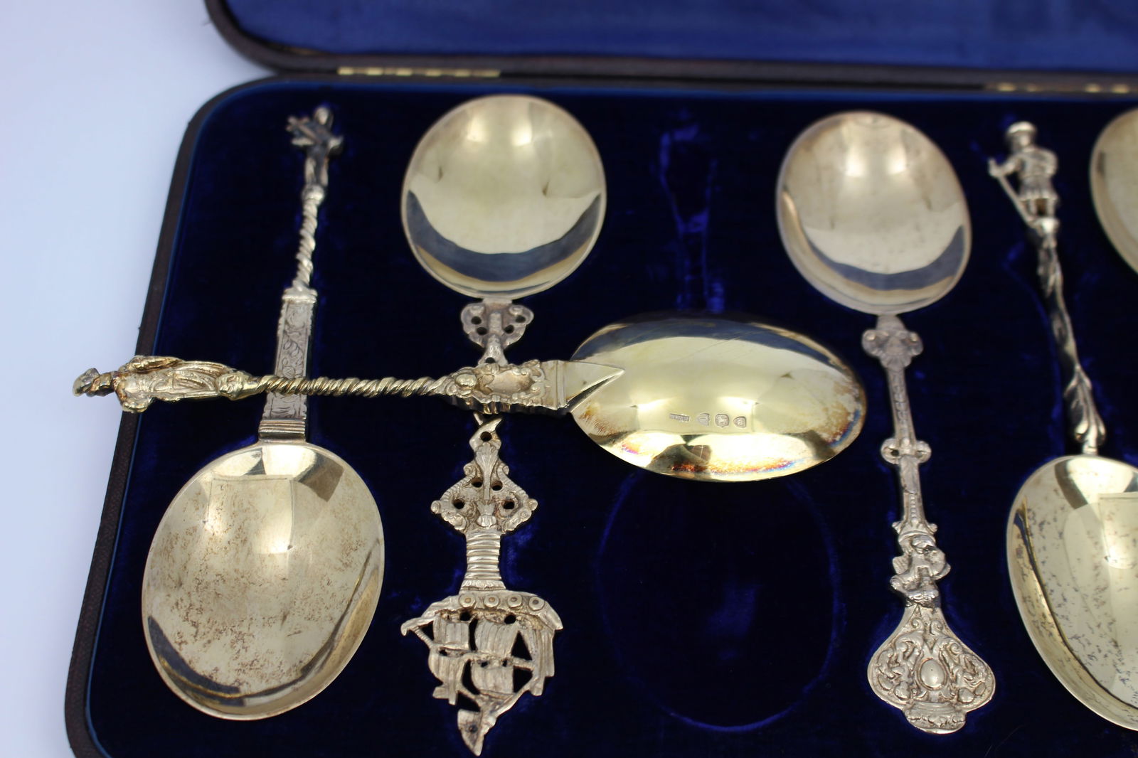 Cased Set of 6 Silver Gilt Spoons - 4
