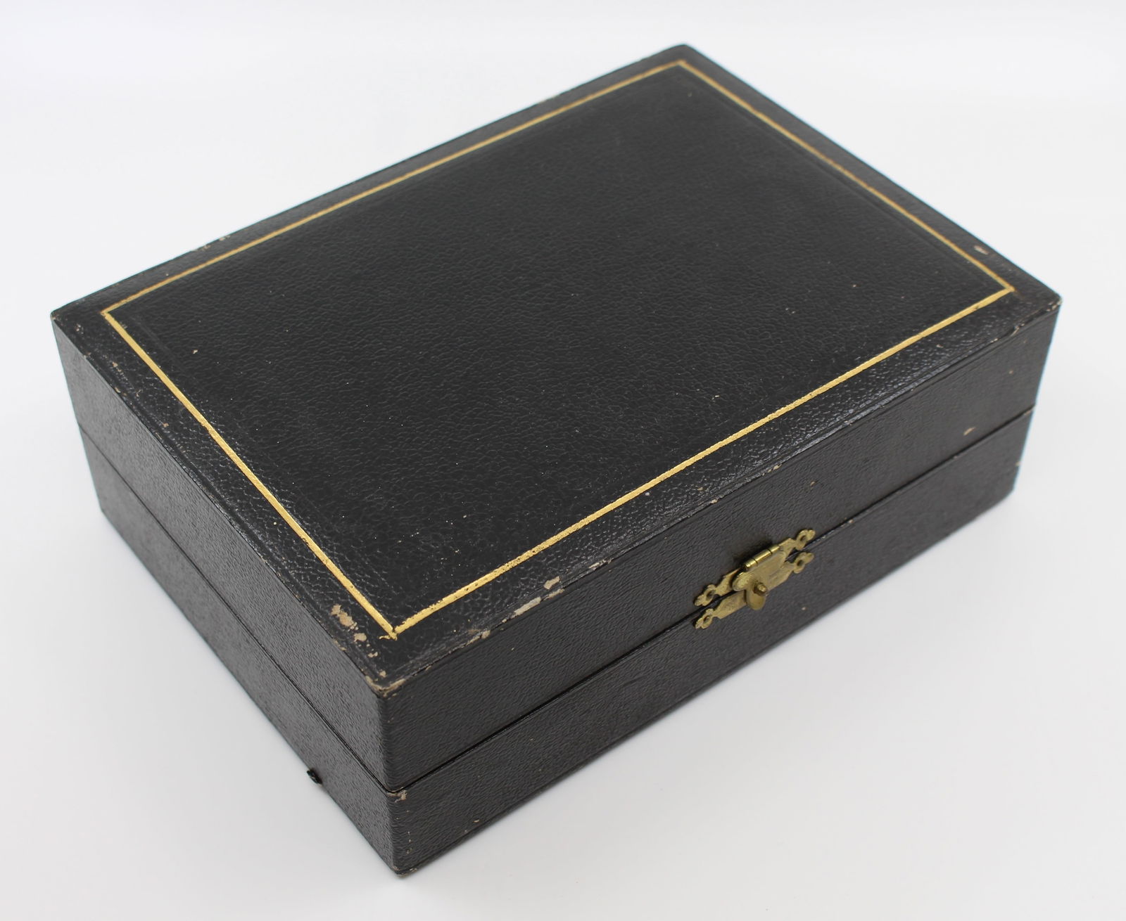 Cased John Walsh Crystal & Silver Cruet Set 1925 - 9