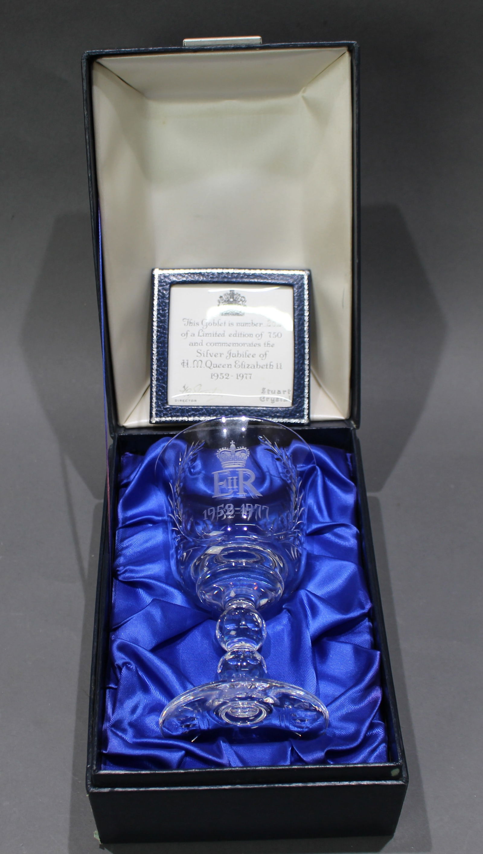Cased Stuart Crystal Commemorative Silver Jubilee Goblet (1 of 4)