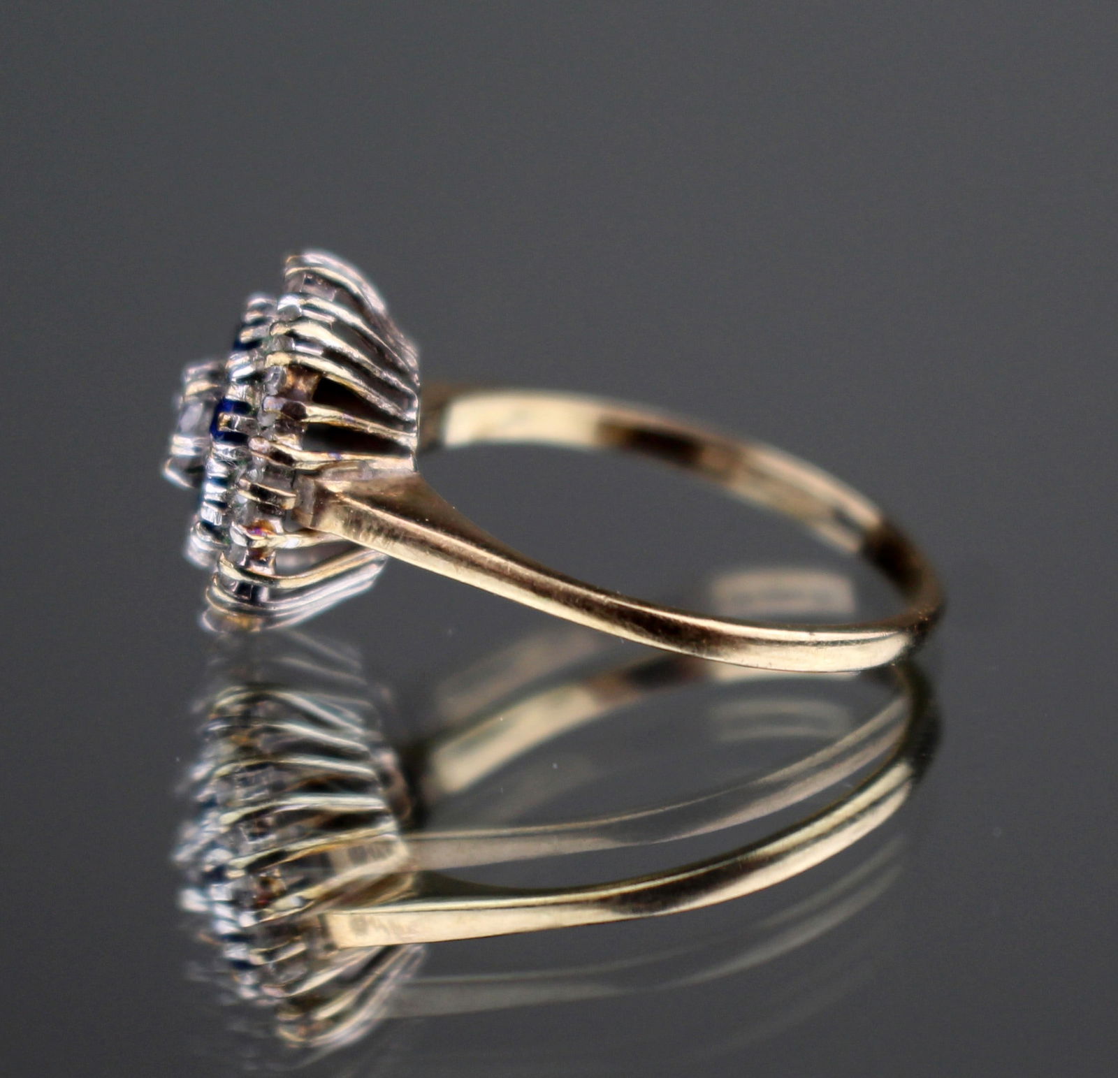 Vintage Sapphire & Diamond 9ct Gold Ring - 4