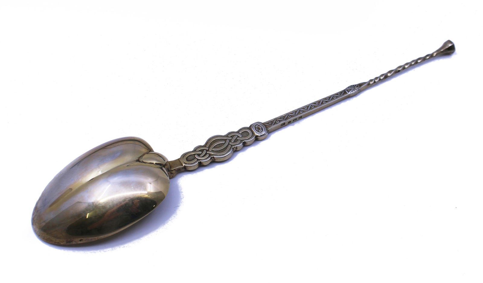 Pair of Cased Silver Gilt Anointing Spoons – Birmingham, 1936 - 12