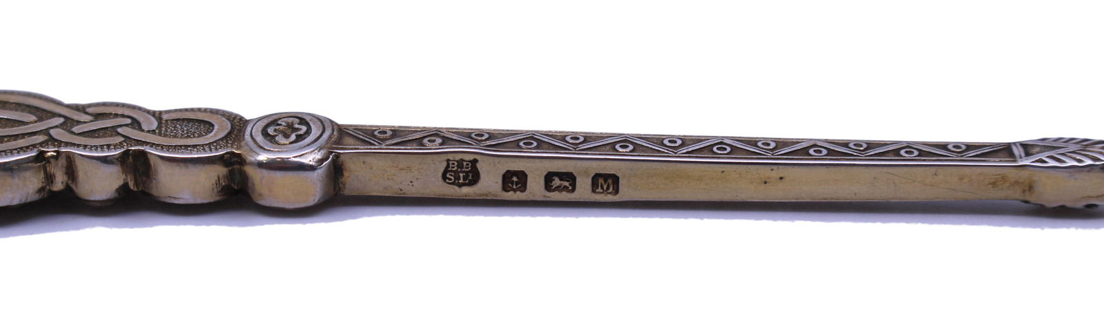 Pair of Cased Silver Gilt Anointing Spoons – Birmingham, 1936 - 13