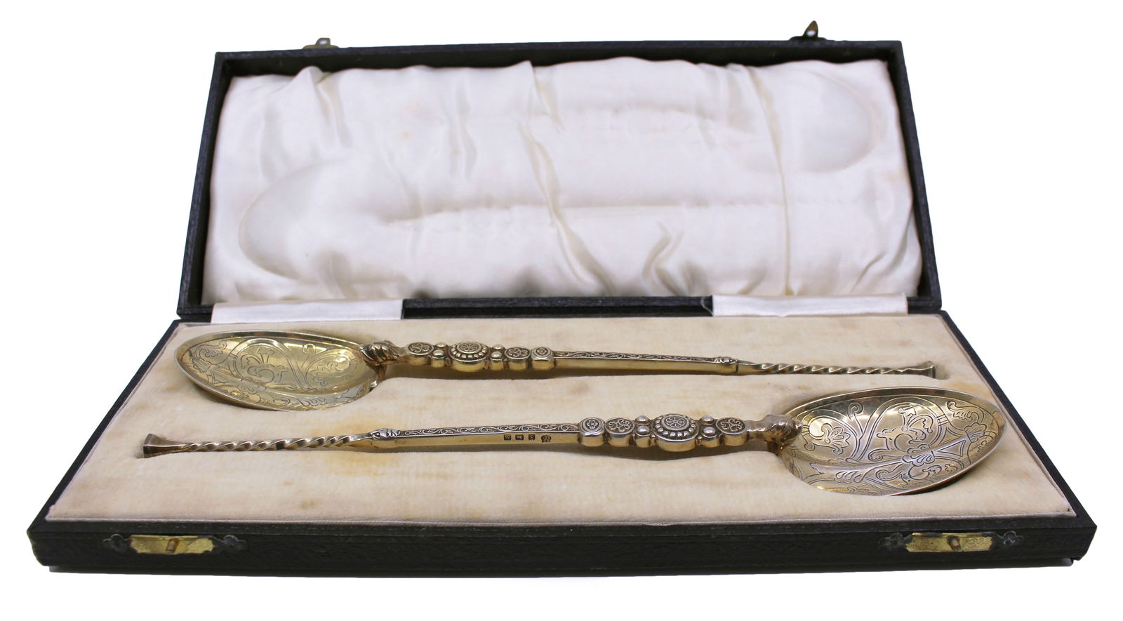 Pair of Cased Silver Gilt Anointing Spoons – Birmingham, 1936 - 6